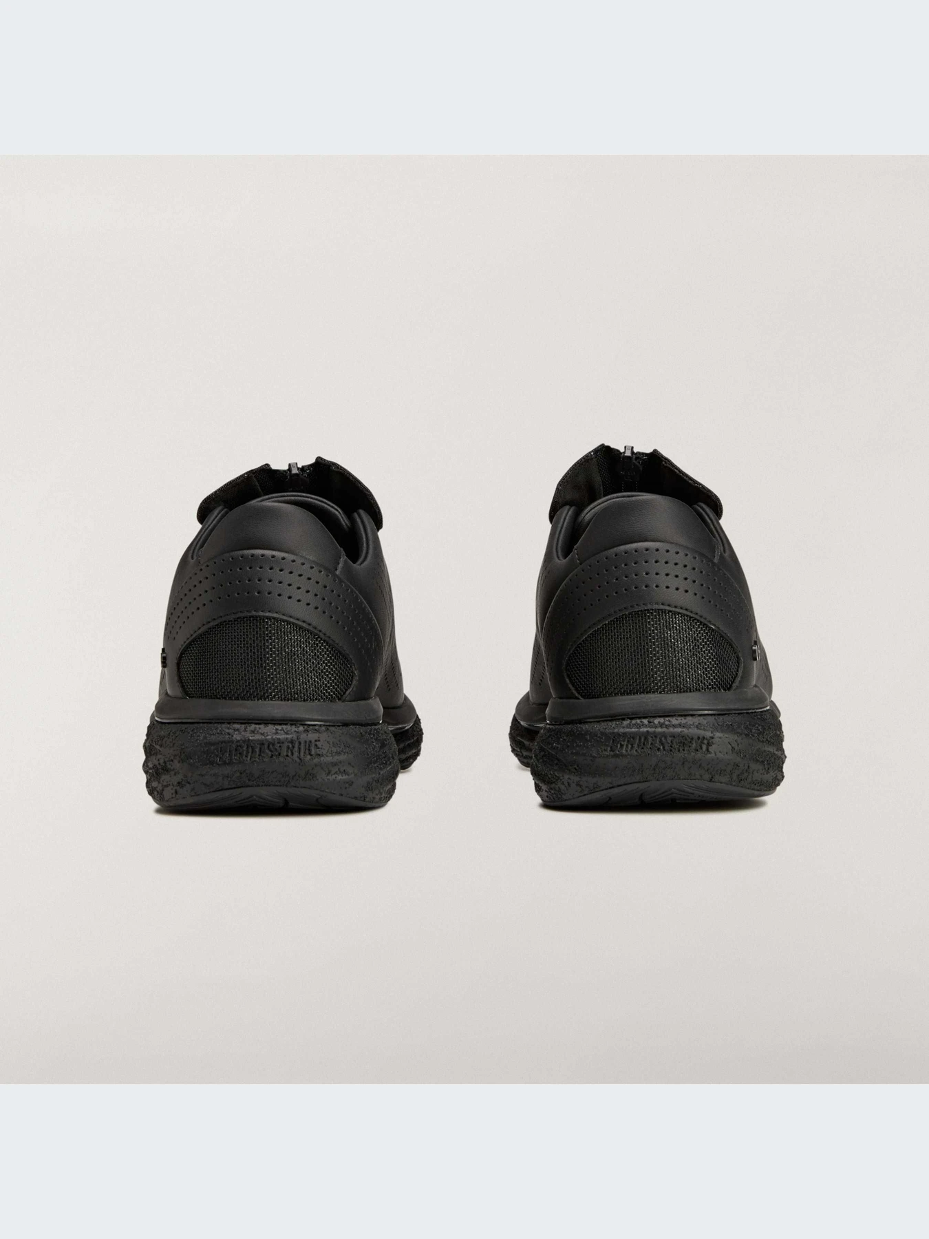 Кроссовки Adidas модель KJ1282-KZ Кроссовки Adidas модель KJ1282-KZ Фото