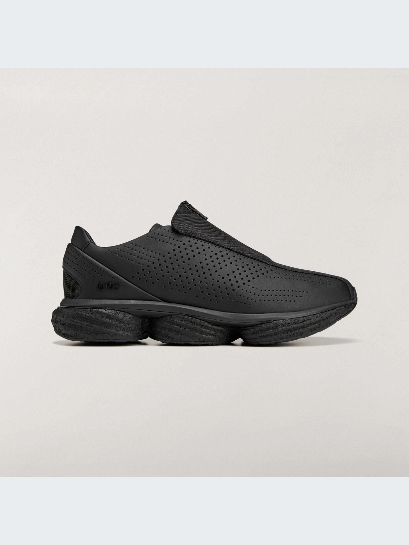 Кроссовки Adidas модель KJ1282-KZ Кроссовки Adidas модель KJ1282-KZ Фото