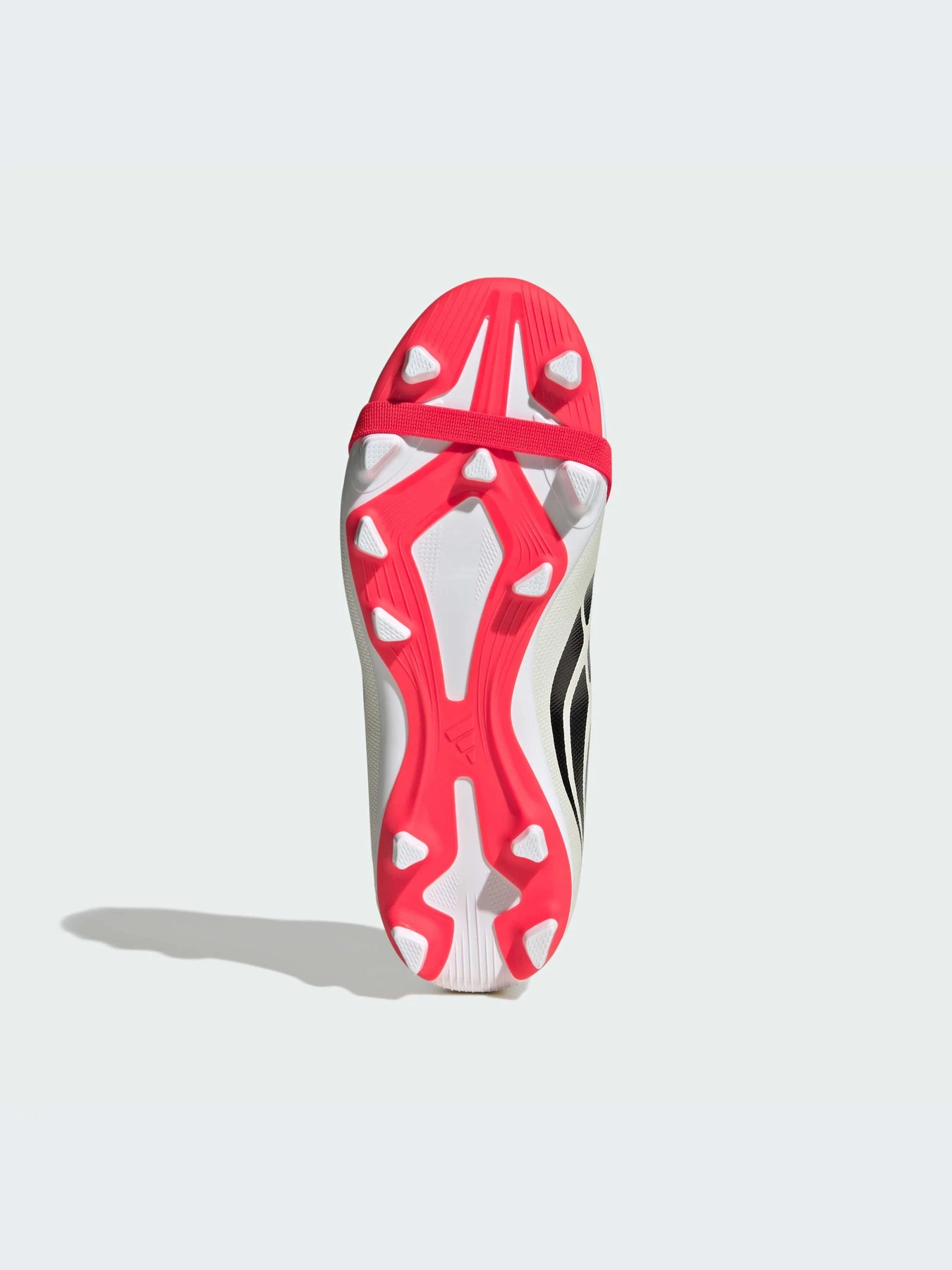 Кроссовки Adidas Predator модель JS0352-KZ Кроссовки Adidas Predator модель JS0352-KZ Фото