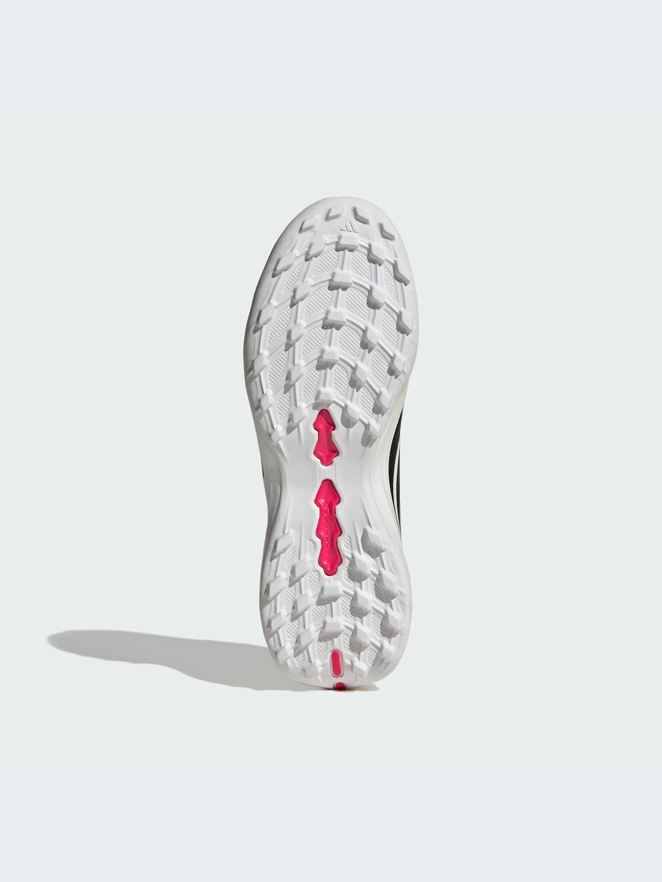 Кроссовки Adidas Predator модель JR7912-KZ Кроссовки Adidas Predator модель JR7912-KZ Фото