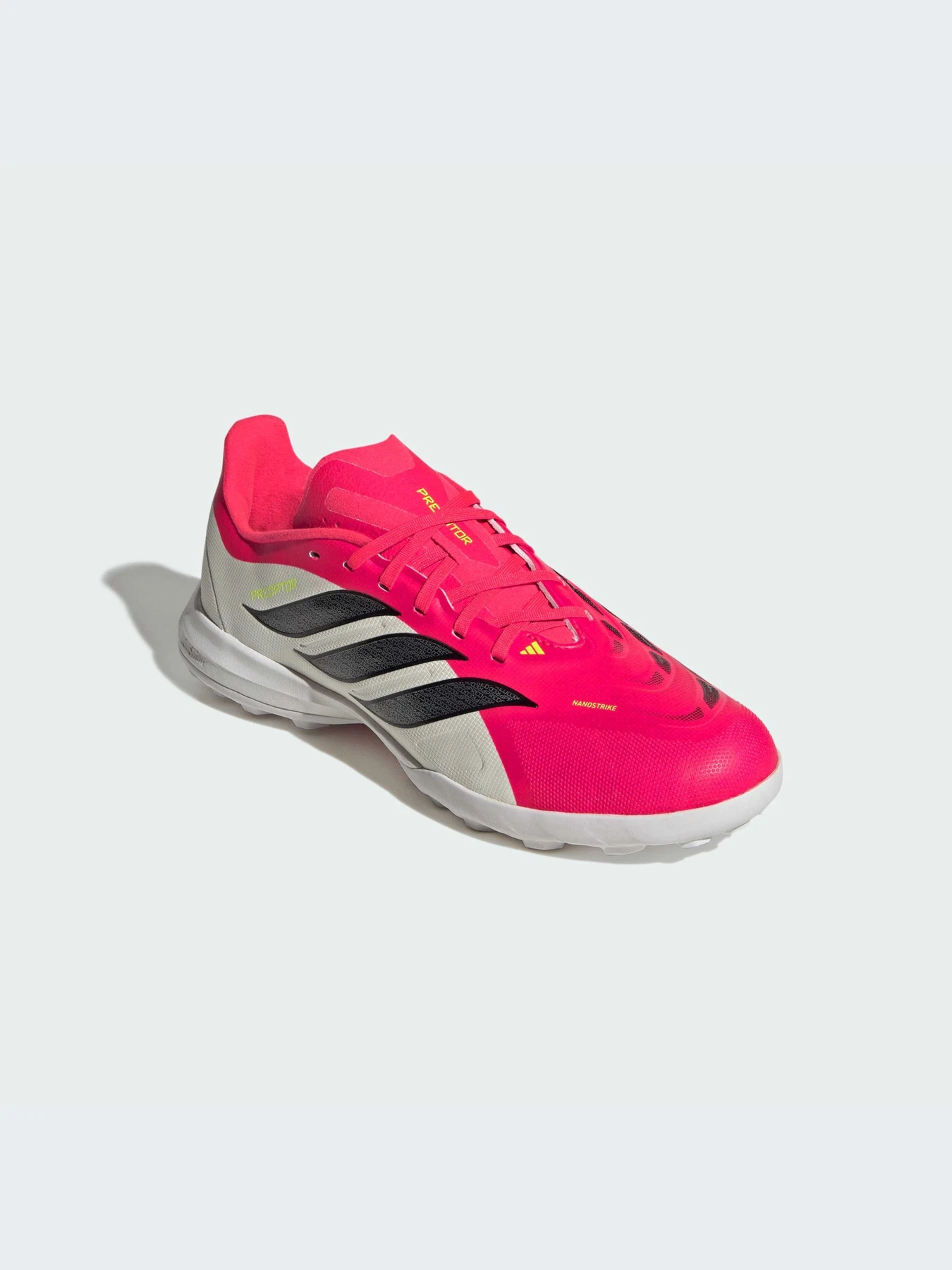 Кроссовки Adidas Predator модель JR7912-KZ Кроссовки Adidas Predator модель JR7912-KZ Фото