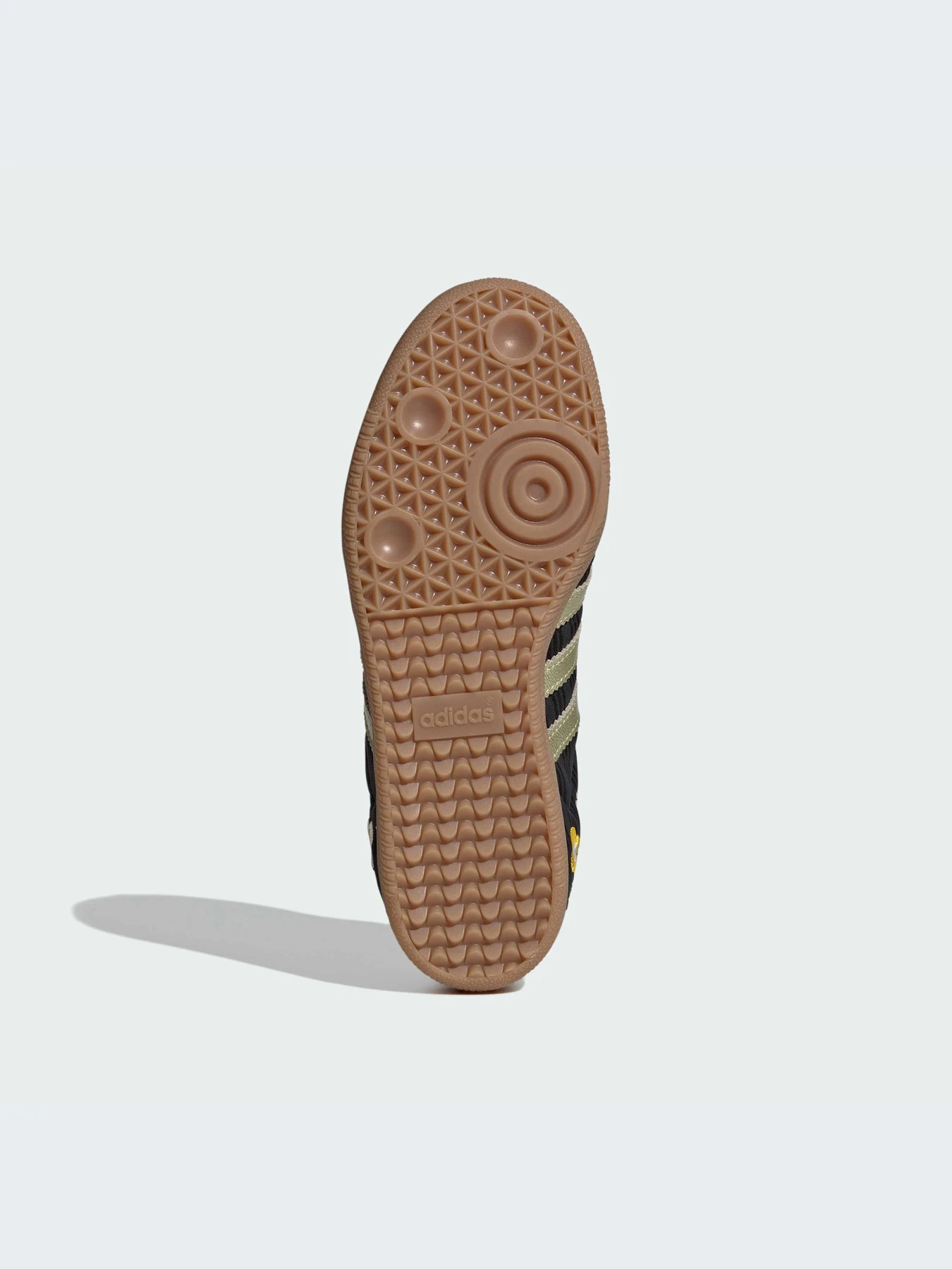 Кроссовки Adidas модель IH1331-KZ Кроссовки Adidas модель IH1331-KZ Фото