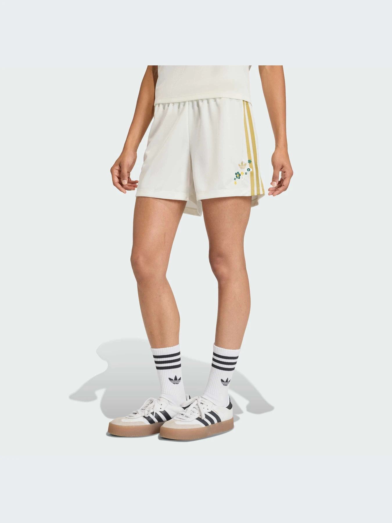 Шорты Adidas Adicolor модель KE3663-KZ Шорты Adidas Adicolor модель KE3663-KZ Фото