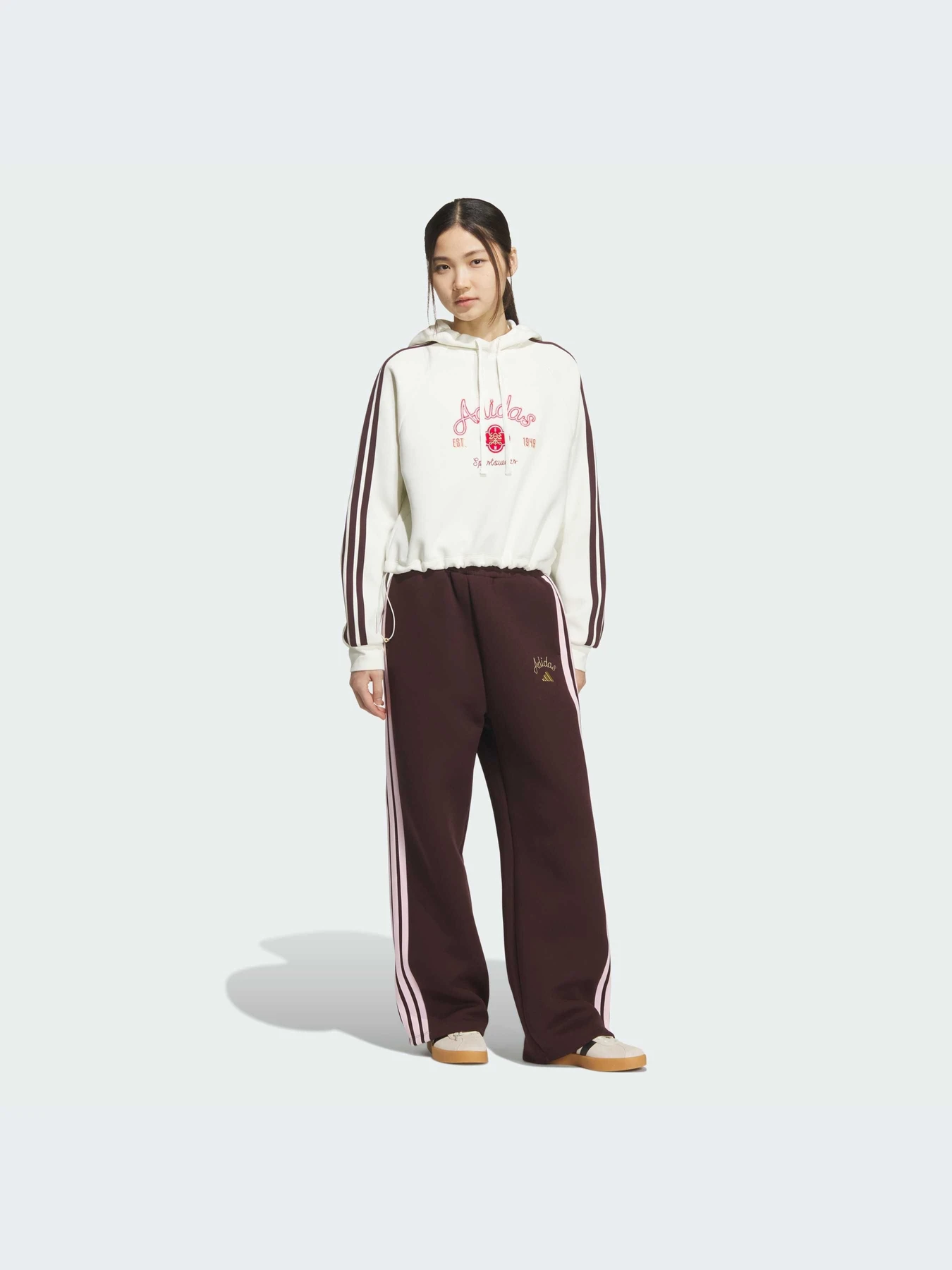 Худи и свитшоты Adidas модель KH2695-KZ Худи и свитшоты Adidas модель KH2695-KZ Фото