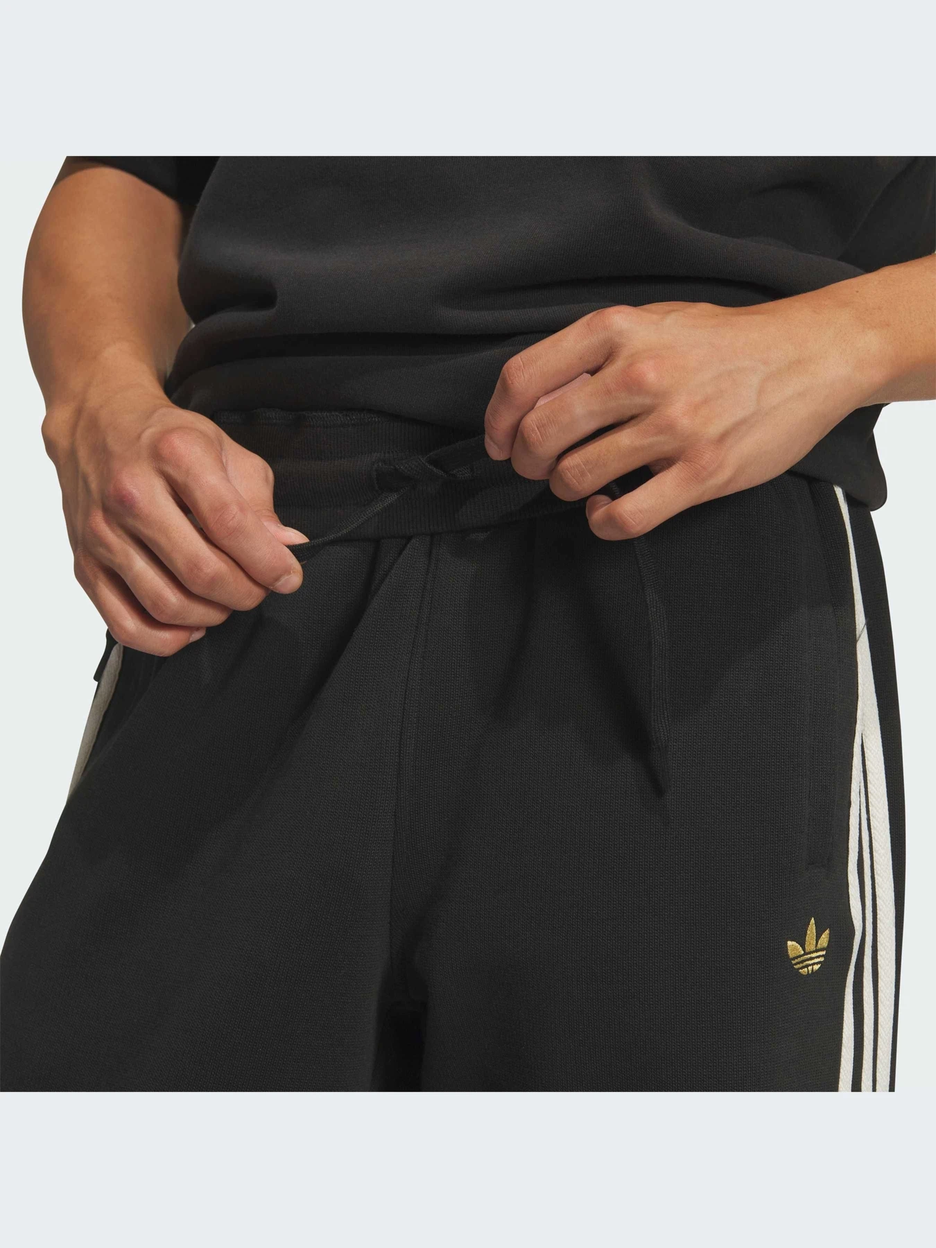 Брюки Adidas модель KT0652-KZ Брюки Adidas модель KT0652-KZ Фото