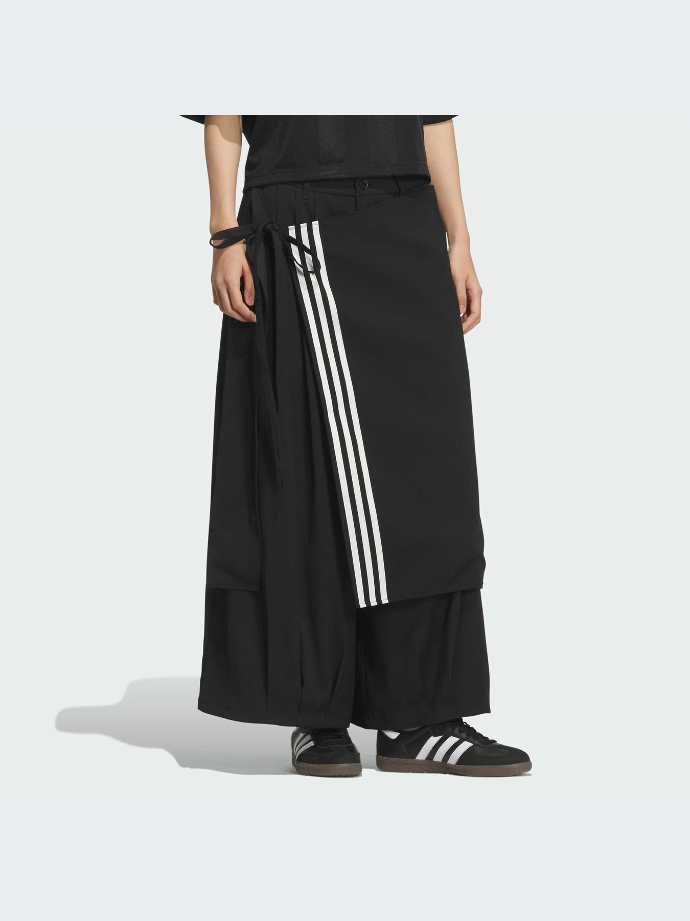 Брюки Adidas модель KS5334-KZ Брюки Adidas модель KS5334-KZ Фото