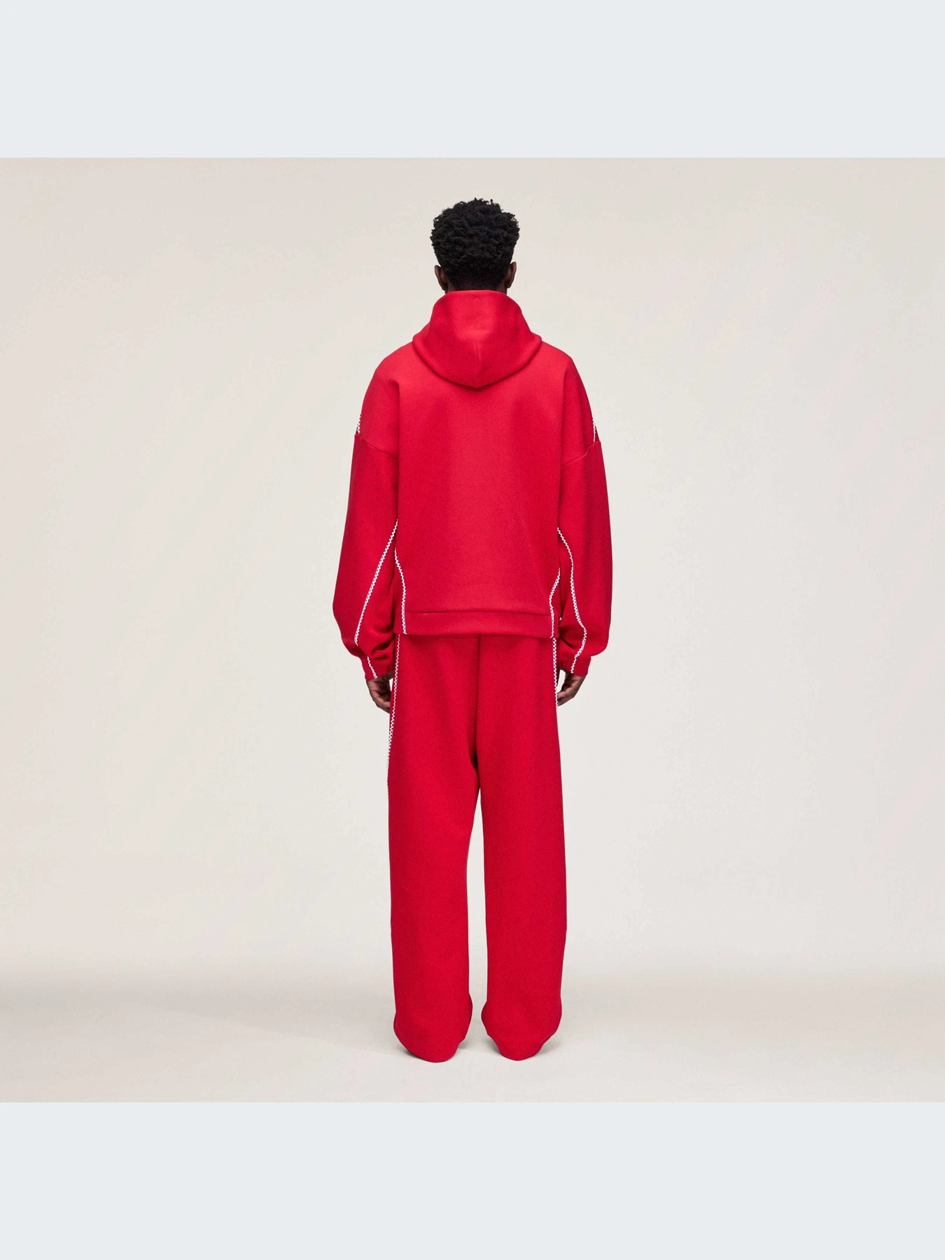 Худи и свитшоты Adidas модель KC9592-KZ Худи и свитшоты Adidas модель KC9592-KZ Фото