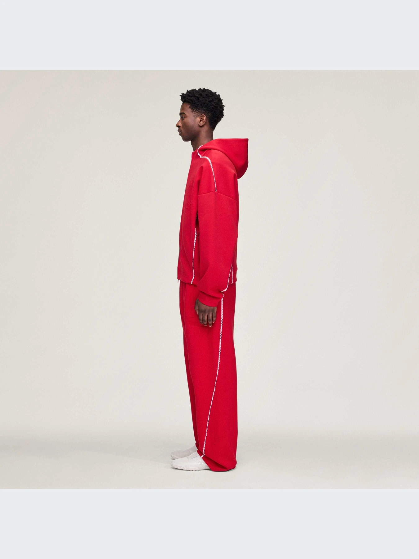 Худи и свитшоты Adidas модель KC9592-KZ Худи и свитшоты Adidas модель KC9592-KZ Фото