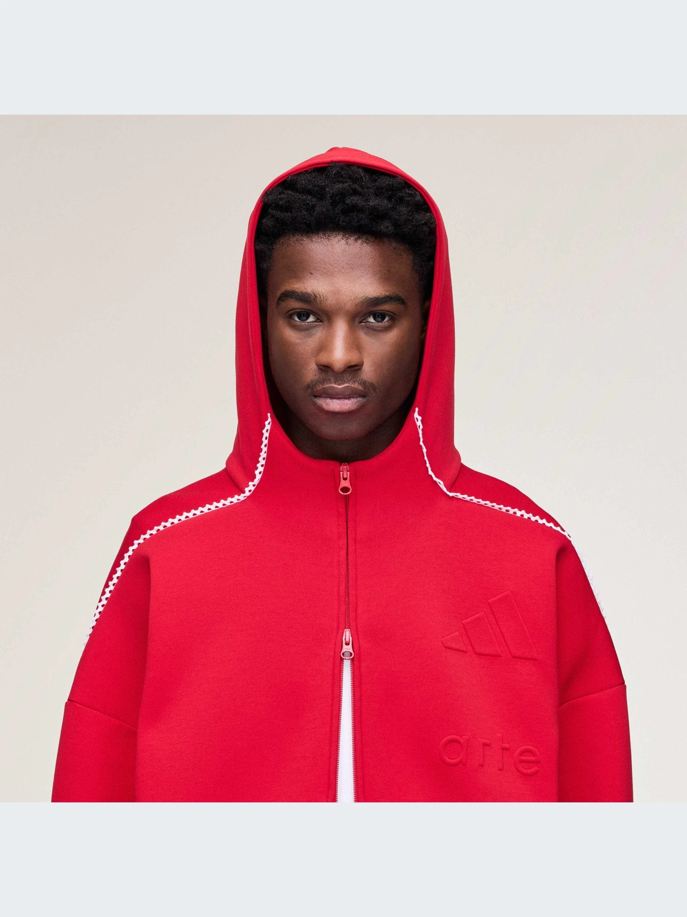 Худи и свитшоты Adidas модель KC9592-KZ Худи и свитшоты Adidas модель KC9592-KZ Фото