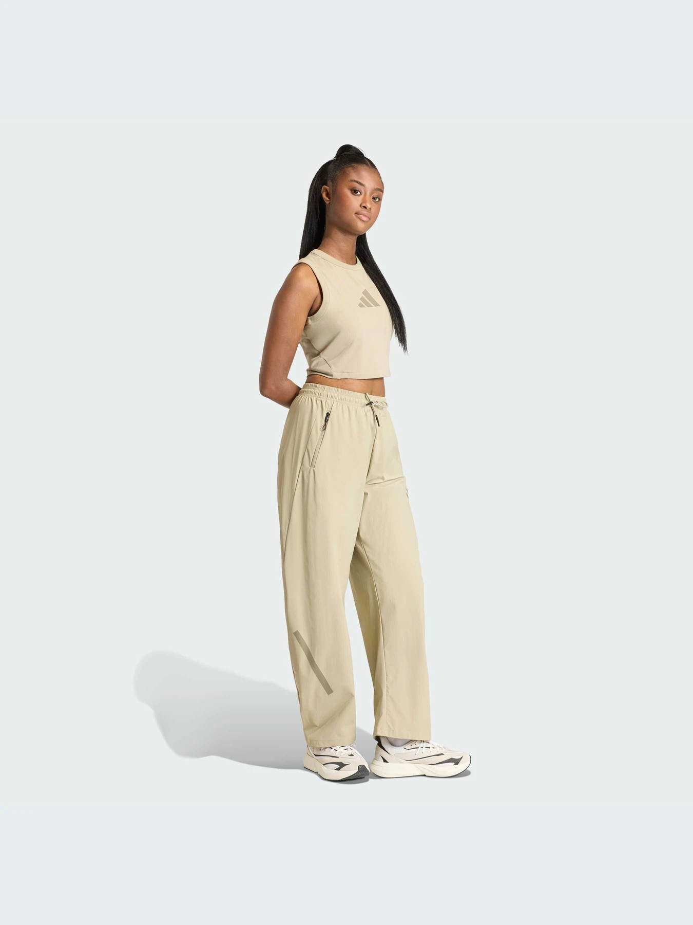 Брюки Adidas ZNE модель KD8481-KZ Брюки Adidas ZNE модель KD8481-KZ Фото