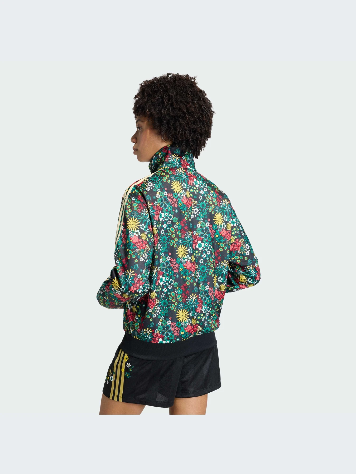 Худи и свитшоты Adidas Adicolor модель KD7975-KZ Худи и свитшоты Adidas Adicolor модель KD7975-KZ Фото