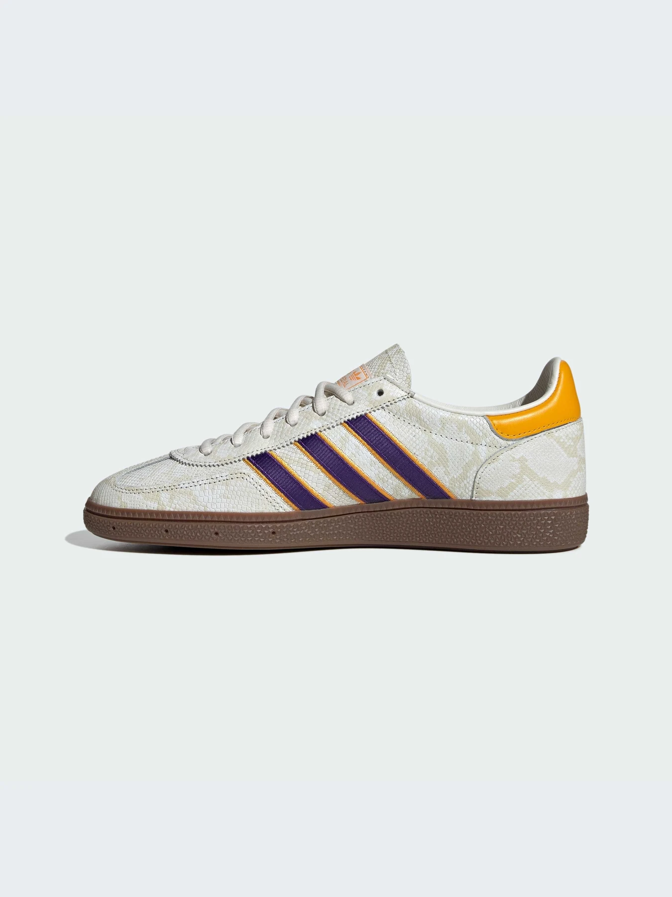 Кроссовки Adidas модель KK1189-KZ Кроссовки Adidas модель KK1189-KZ Фото