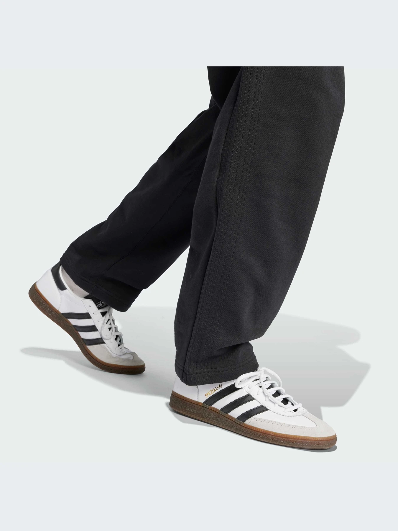 Брюки Adidas модель JC9576-KZ Брюки Adidas модель JC9576-KZ Фото