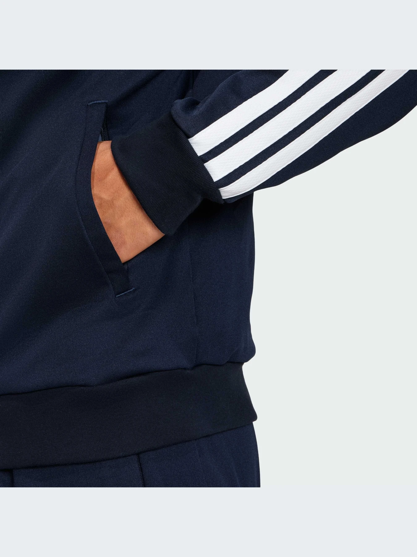 Худи и свитшоты Adidas Tiro модель KE6026-KZ Худи и свитшоты Adidas Tiro модель KE6026-KZ Фото