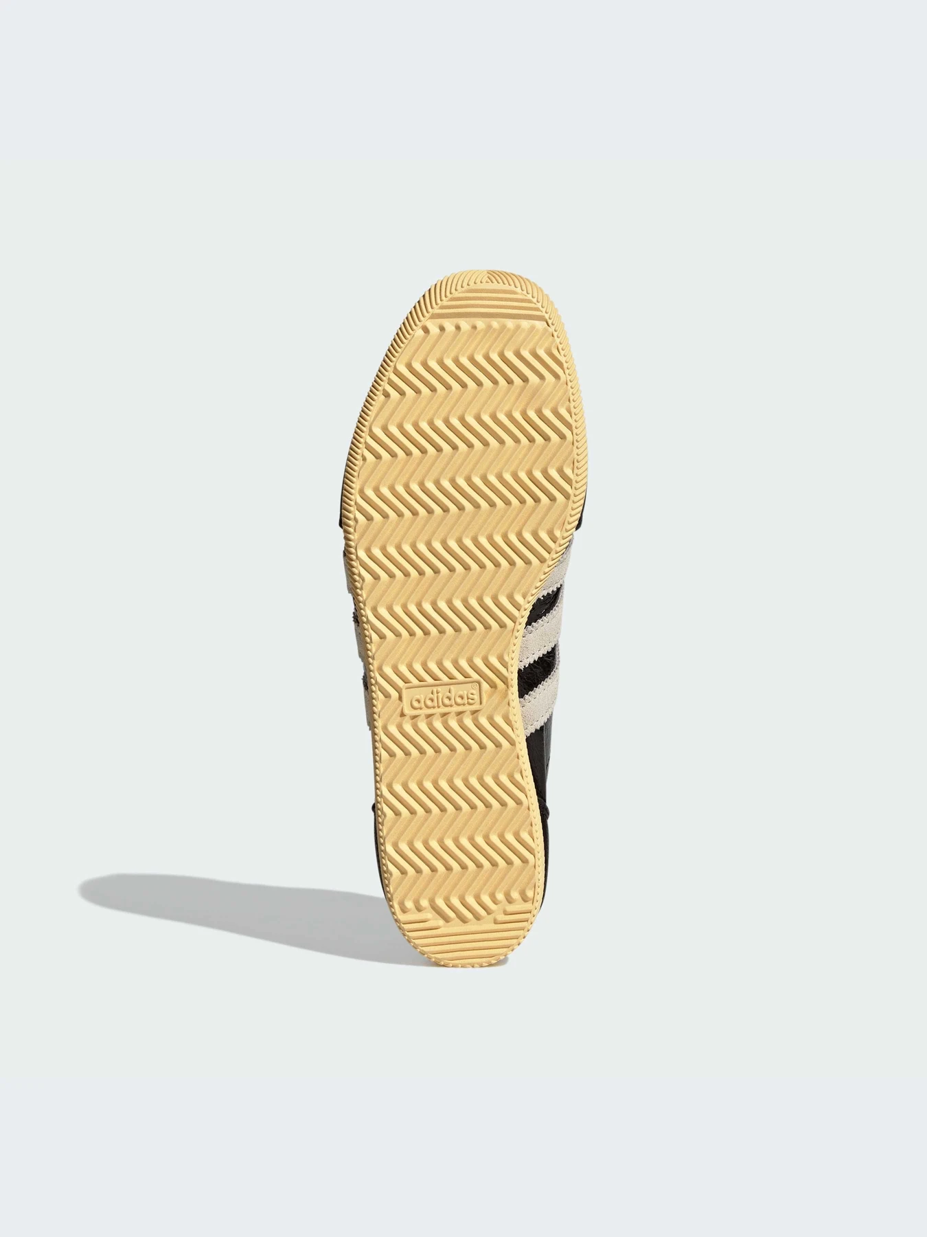 Кроссовки Adidas модель KJ6212-KZ Кроссовки Adidas модель KJ6212-KZ Фото