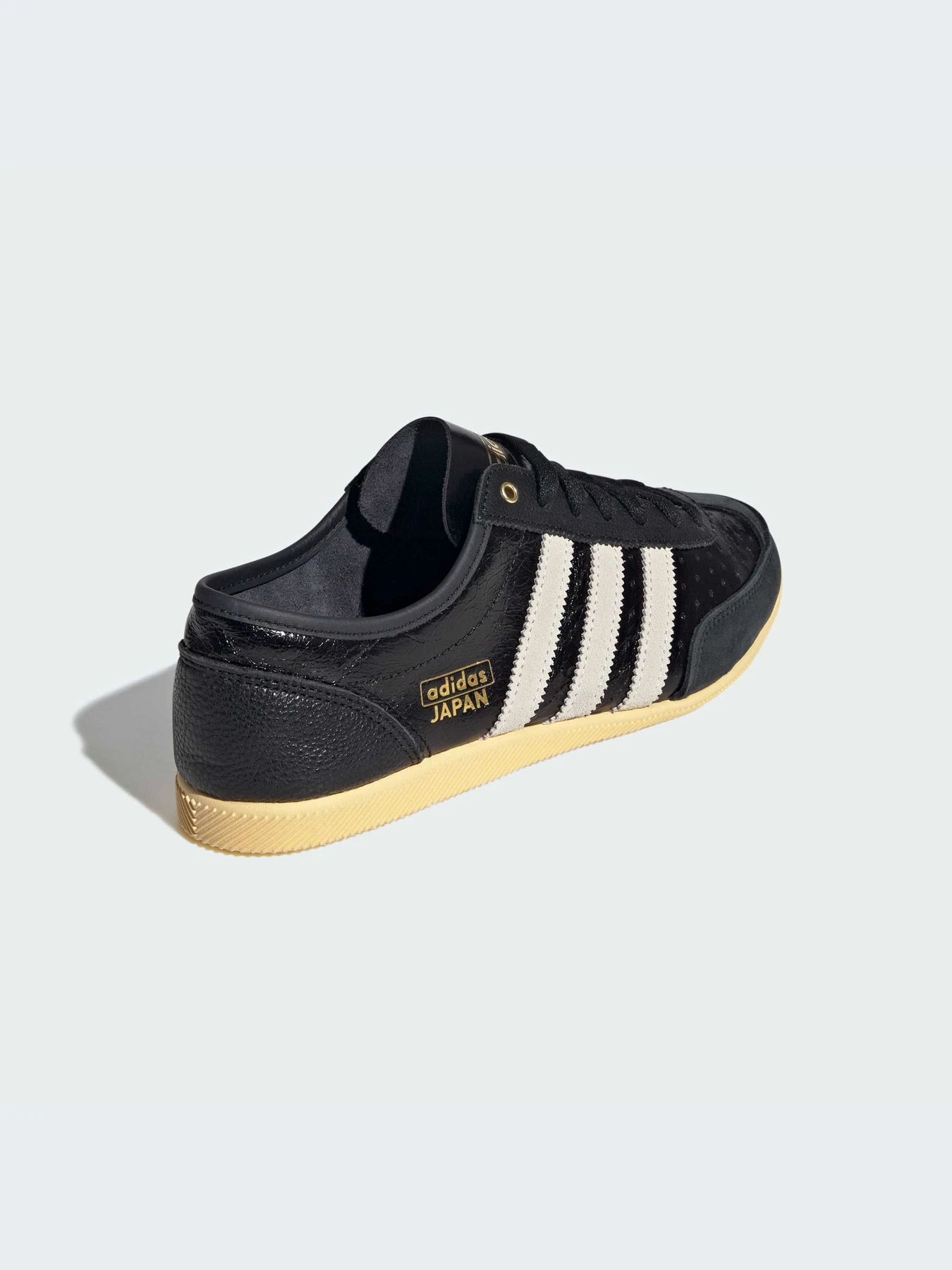 Кроссовки Adidas модель KJ6212-KZ Кроссовки Adidas модель KJ6212-KZ Фото