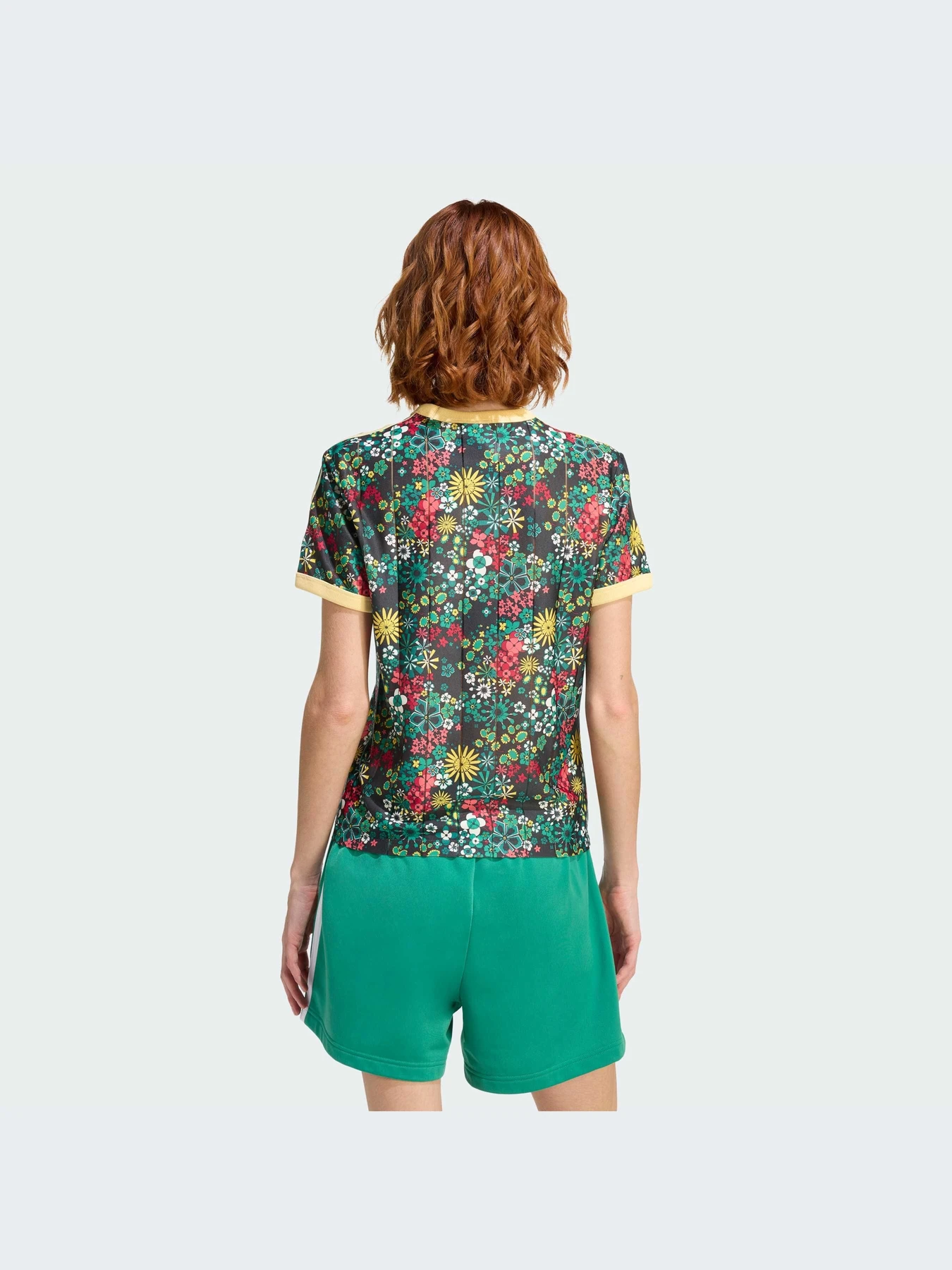 Футболки и поло Adidas Adicolor модель KD5560-KZ Футболки и поло Adidas Adicolor модель KD5560-KZ Фото