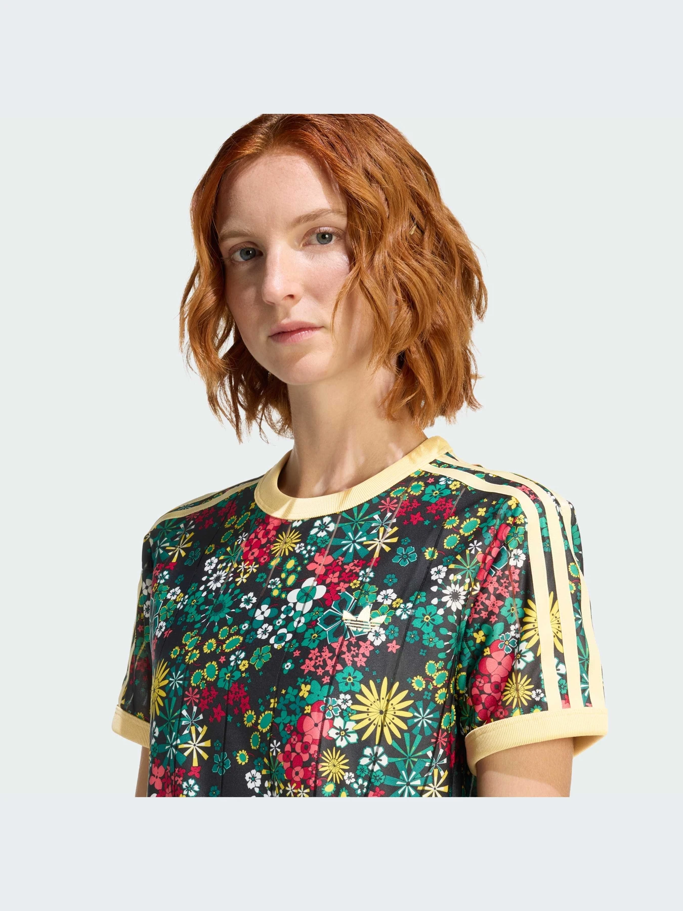 Футболки и поло Adidas Adicolor модель KD5560-KZ Футболки и поло Adidas Adicolor модель KD5560-KZ Фото