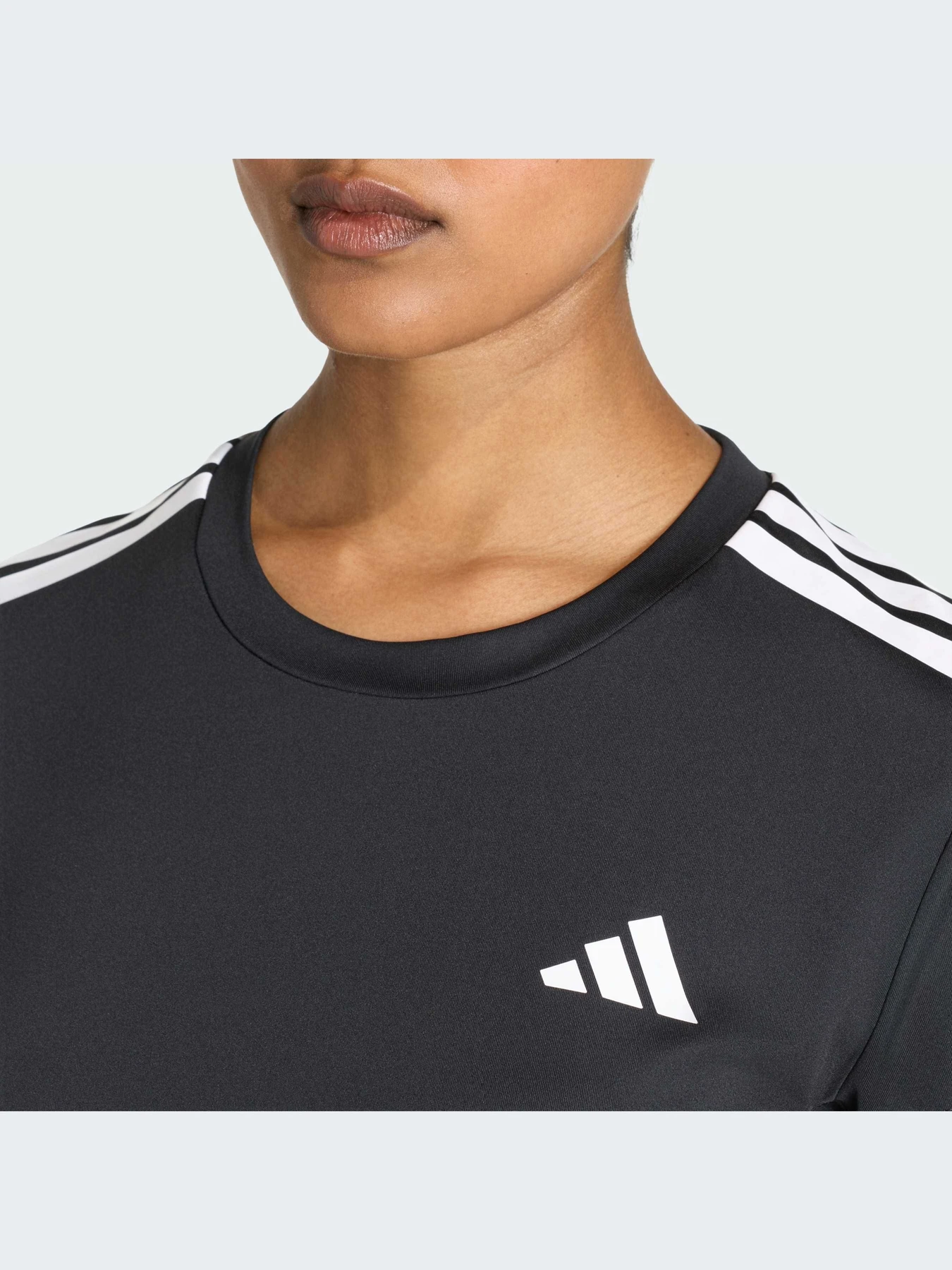 Футболки и поло Adidas модель KC7639-KZ Футболки и поло Adidas модель KC7639-KZ Фото