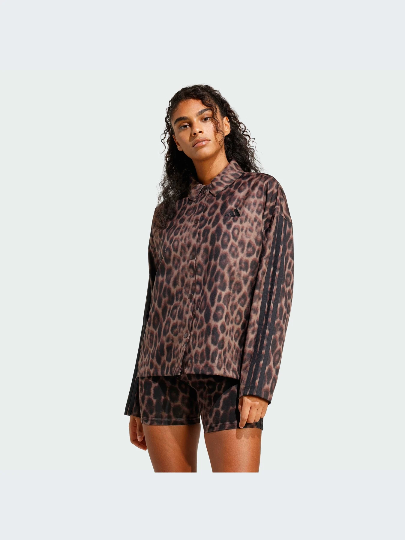 Куртки и дубленки Adidas модель JZ0297-KZ Куртки и дубленки Adidas модель JZ0297-KZ Фото