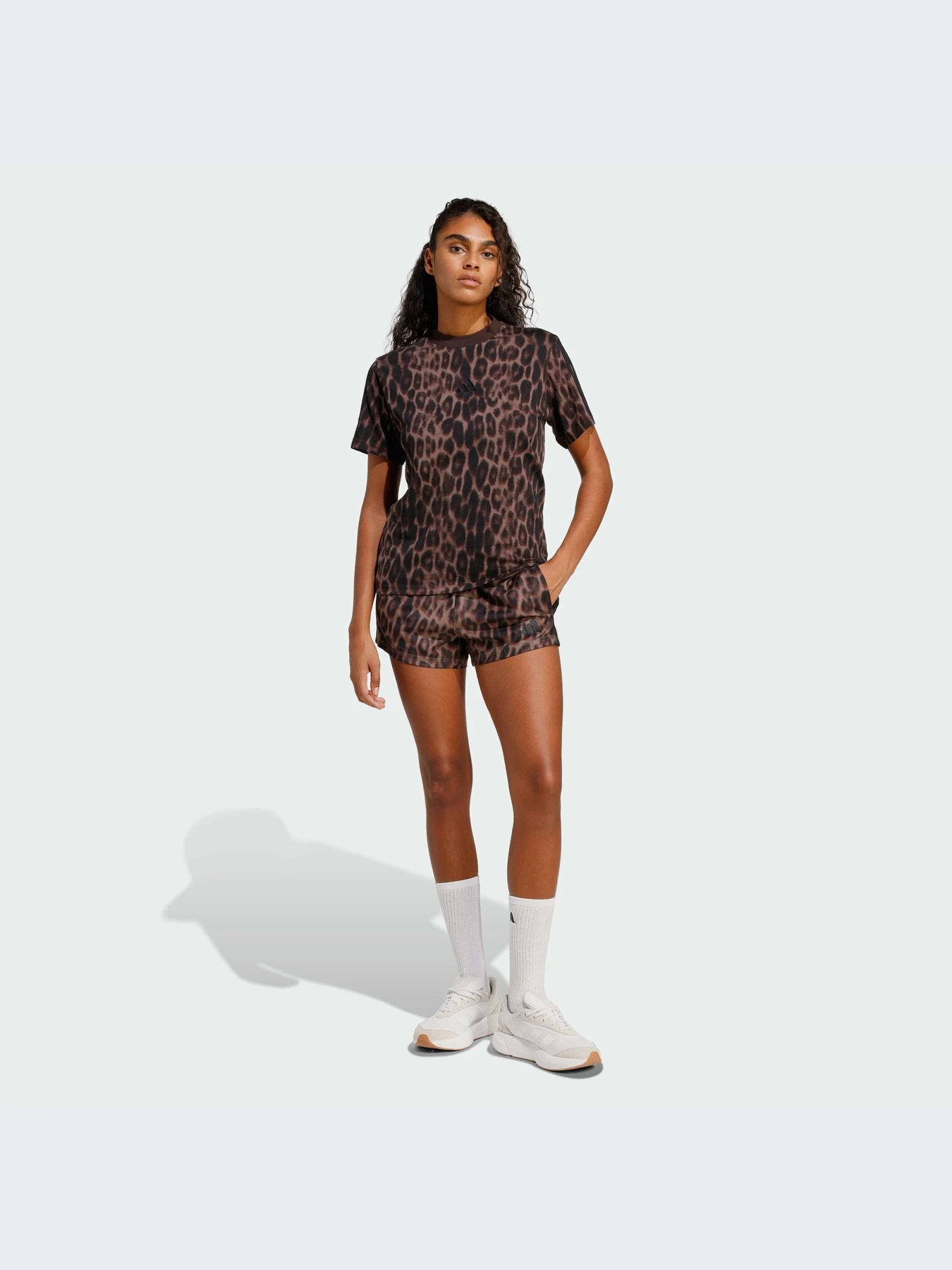 Футболки и поло Adidas модель JZ0200-KZ Футболки и поло Adidas модель JZ0200-KZ Фото