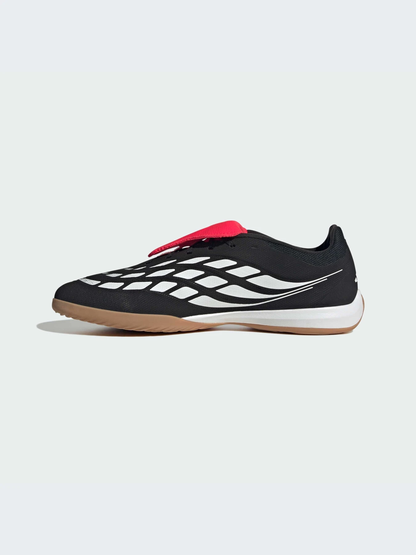 Кроссовки Adidas Predator модель JR4741-KZ Кроссовки Adidas Predator модель JR4741-KZ Фото