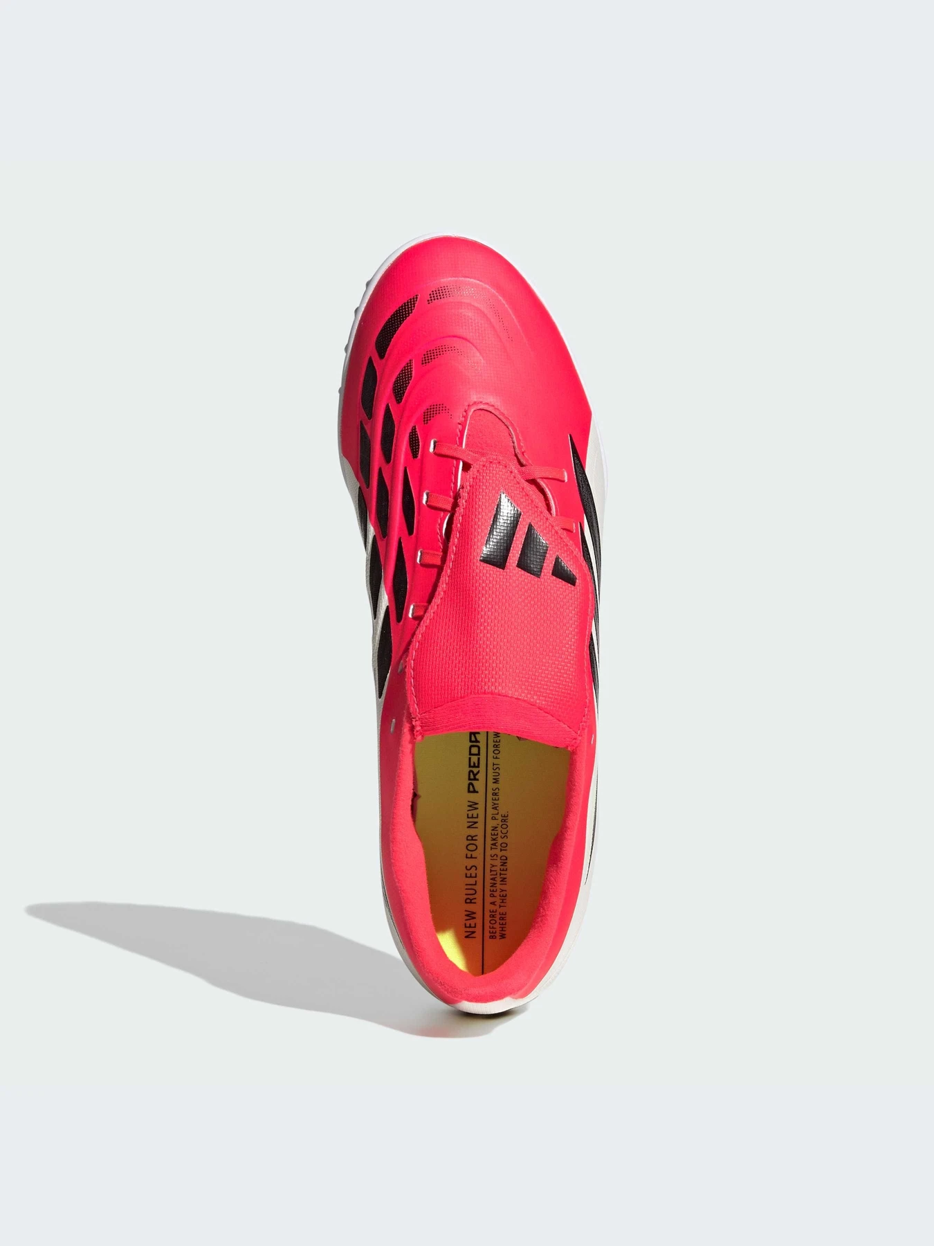 Кроссовки Adidas Predator модель JR5911-KZ Кроссовки Adidas Predator модель JR5911-KZ Фото