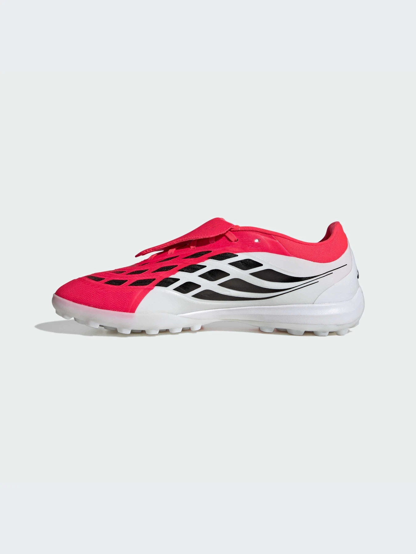 Кроссовки Adidas Predator модель JR7866-KZ Кроссовки Adidas Predator модель JR7866-KZ Фото