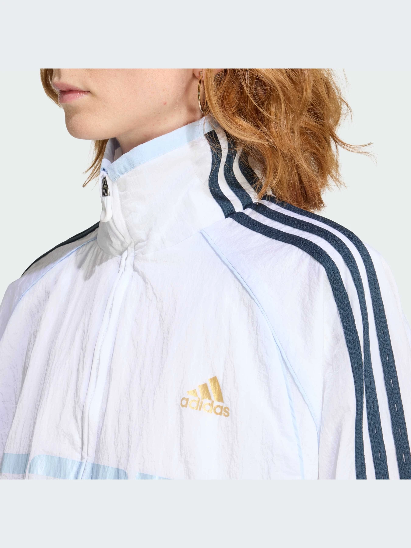 Худи и свитшоты Adidas модель KC6396-KZ Худи и свитшоты Adidas модель KC6396-KZ Фото