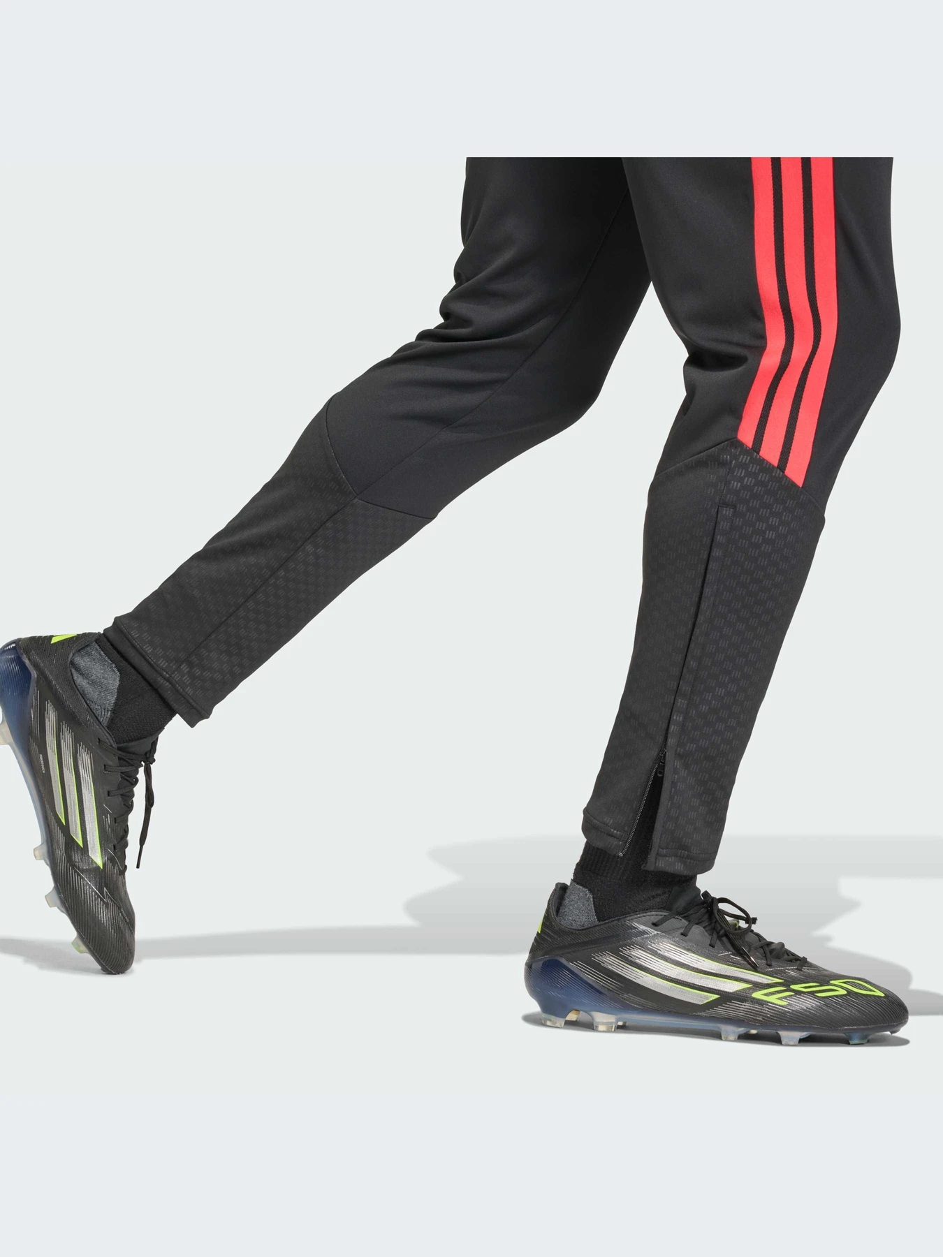 Брюки Adidas Tiro модель KA5122-KZ Брюки Adidas Tiro модель KA5122-KZ Фото
