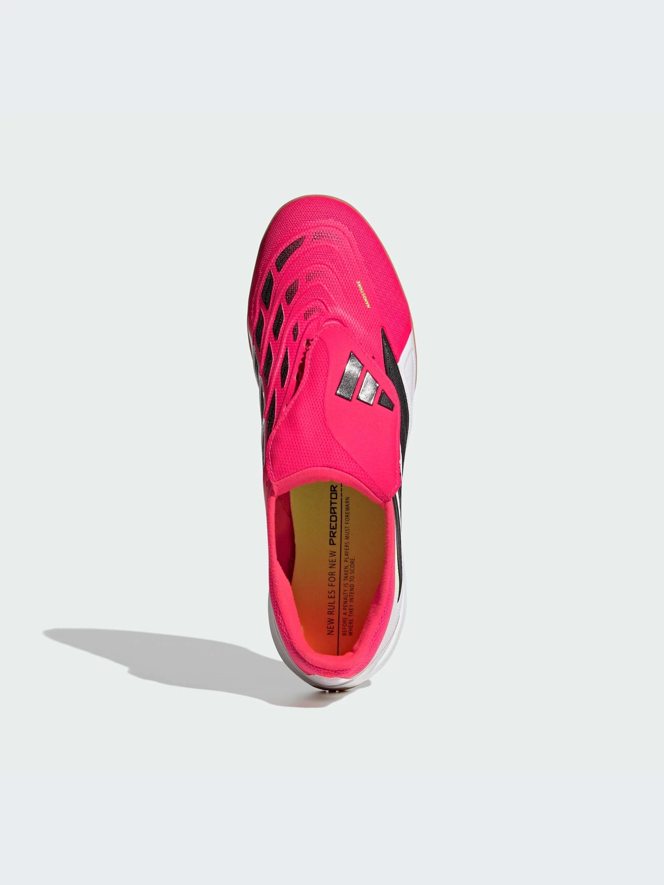 Кроссовки Adidas Predator модель JR4738-KZ Кроссовки Adidas Predator модель JR4738-KZ Фото