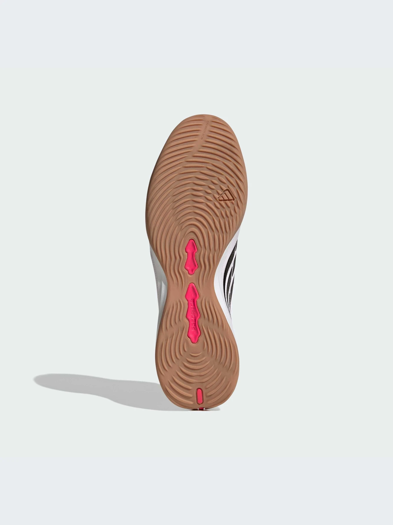 Кроссовки Adidas Predator модель JR4738-KZ Кроссовки Adidas Predator модель JR4738-KZ Фото