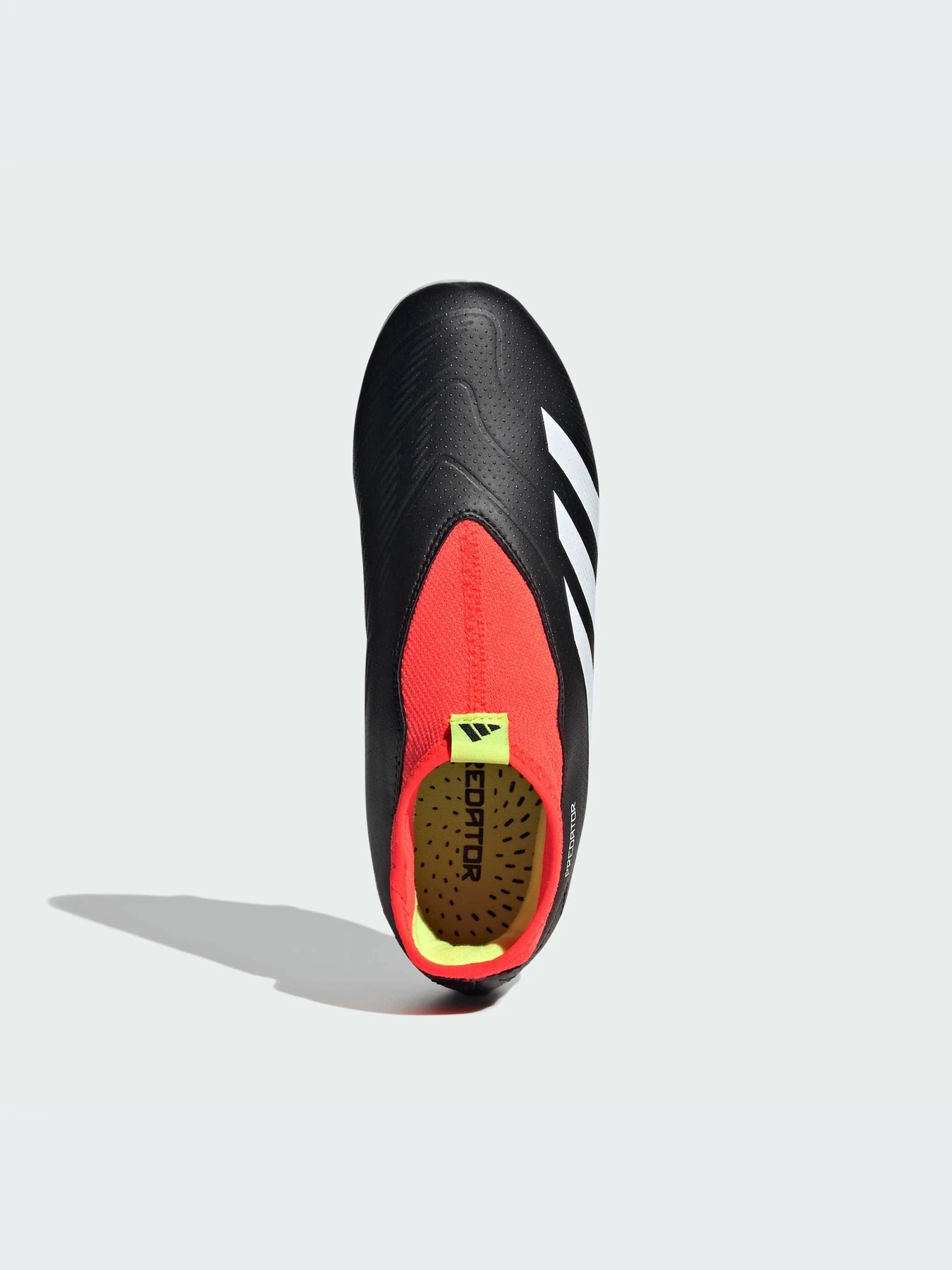 Кроссовки Adidas Predator модель IG7754-KZ Кроссовки Adidas Predator модель IG7754-KZ Фото