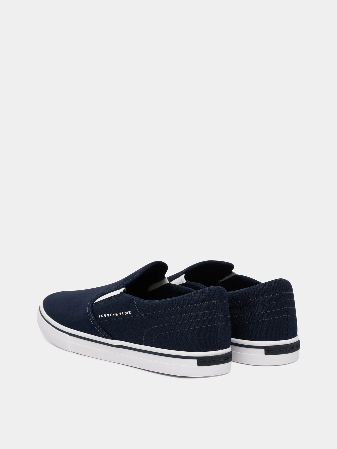 Слипоны и мокасины Tommy Hilfiger модель FM0FM05689-DW5 Слипоны и мокасины Tommy Hilfiger модель FM0FM05689-DW5 Фото