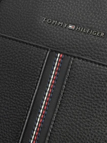 Сумки Tommy Hilfiger модель AM0AM14168-BDS Фото