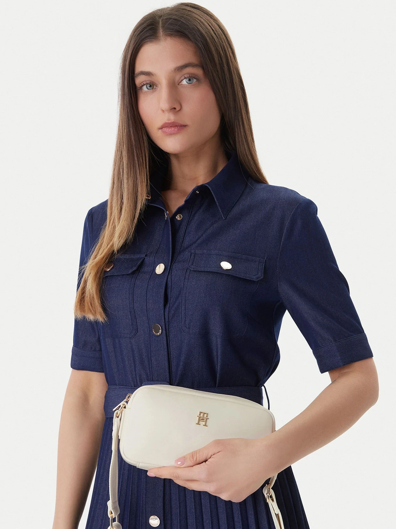Сумки Tommy Hilfiger модель AW0AW18370-AEO Сумки Tommy Hilfiger модель AW0AW18370-AEO Фото