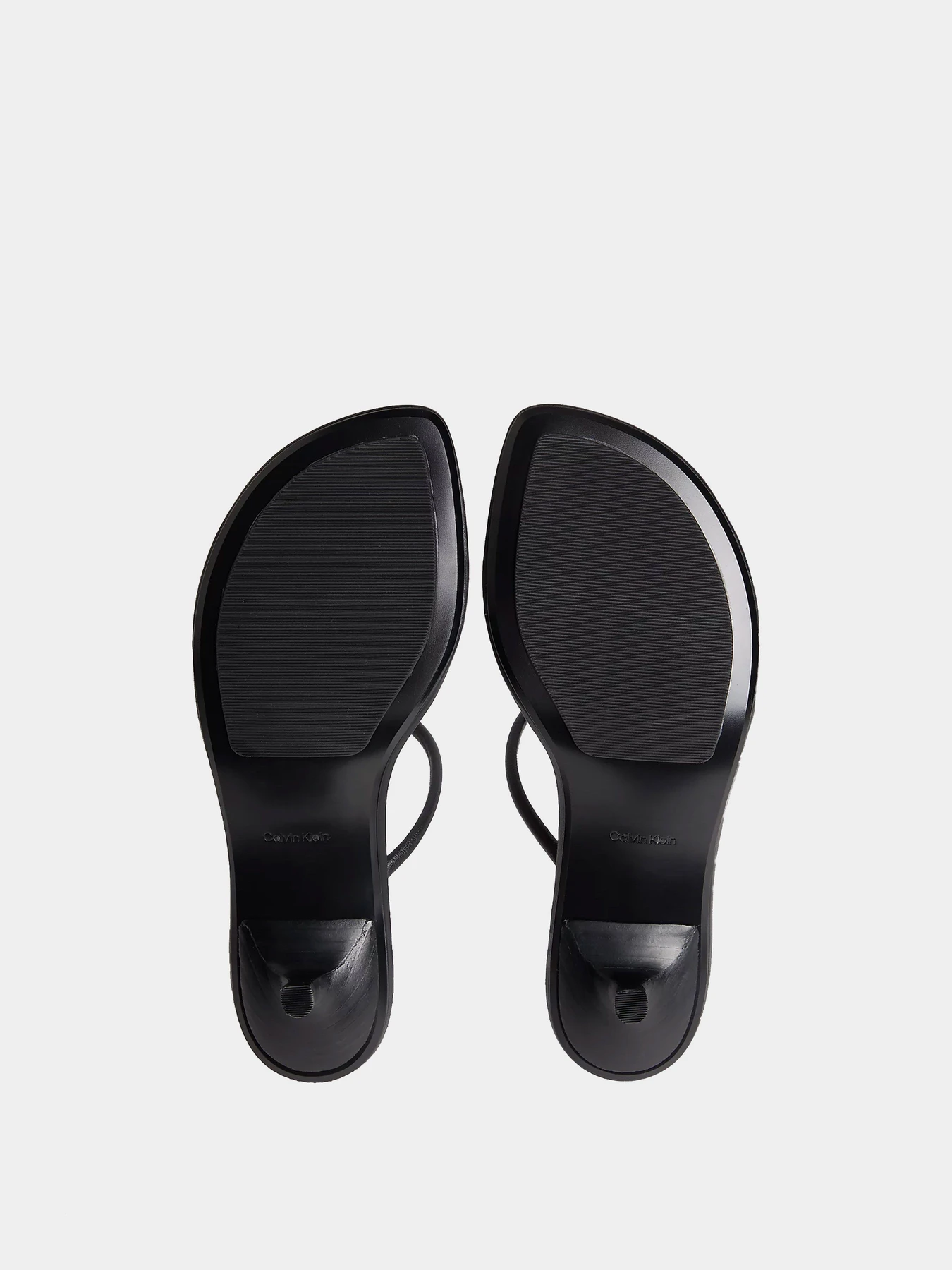 Шлёпанцы Calvin Klein модель HW0HW02919-0GJ Шлёпанцы Calvin Klein модель HW0HW02919-0GJ Фото