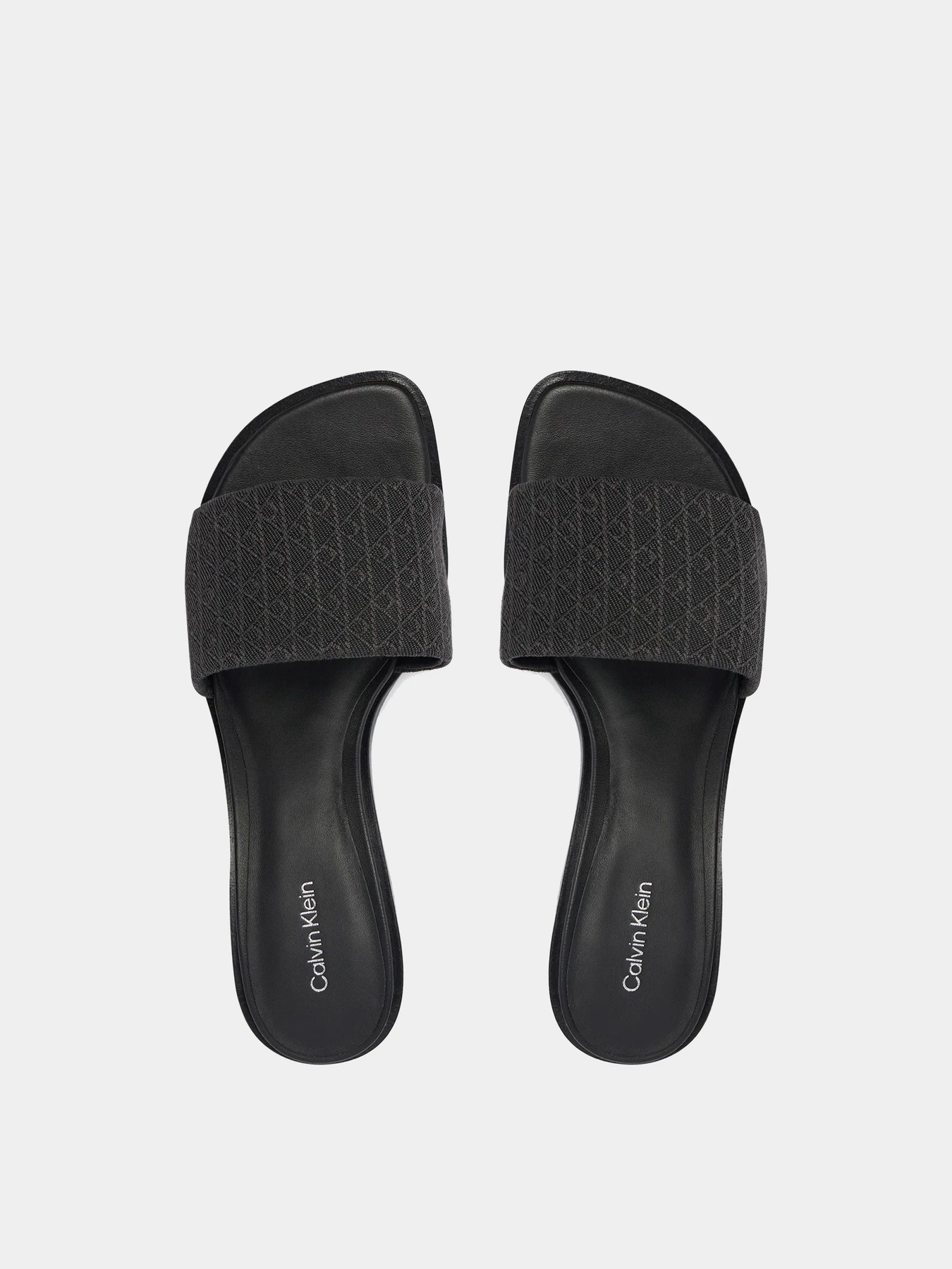 Шлёпанцы Calvin Klein модель HW0HW03016-0GT Шлёпанцы Calvin Klein модель HW0HW03016-0GT Фото