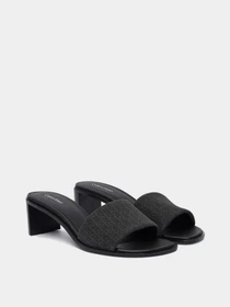 Шлёпанцы Calvin Klein модель HW0HW03016-0GT Фото