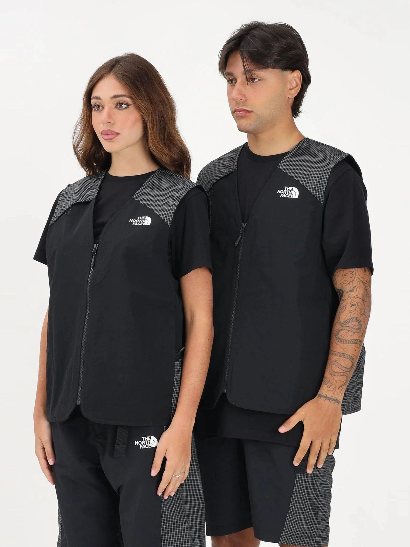 Куртки и дубленки The North Face модель NF0A8G92JK31 Куртки и дубленки The North Face модель NF0A8G92JK31 Фото