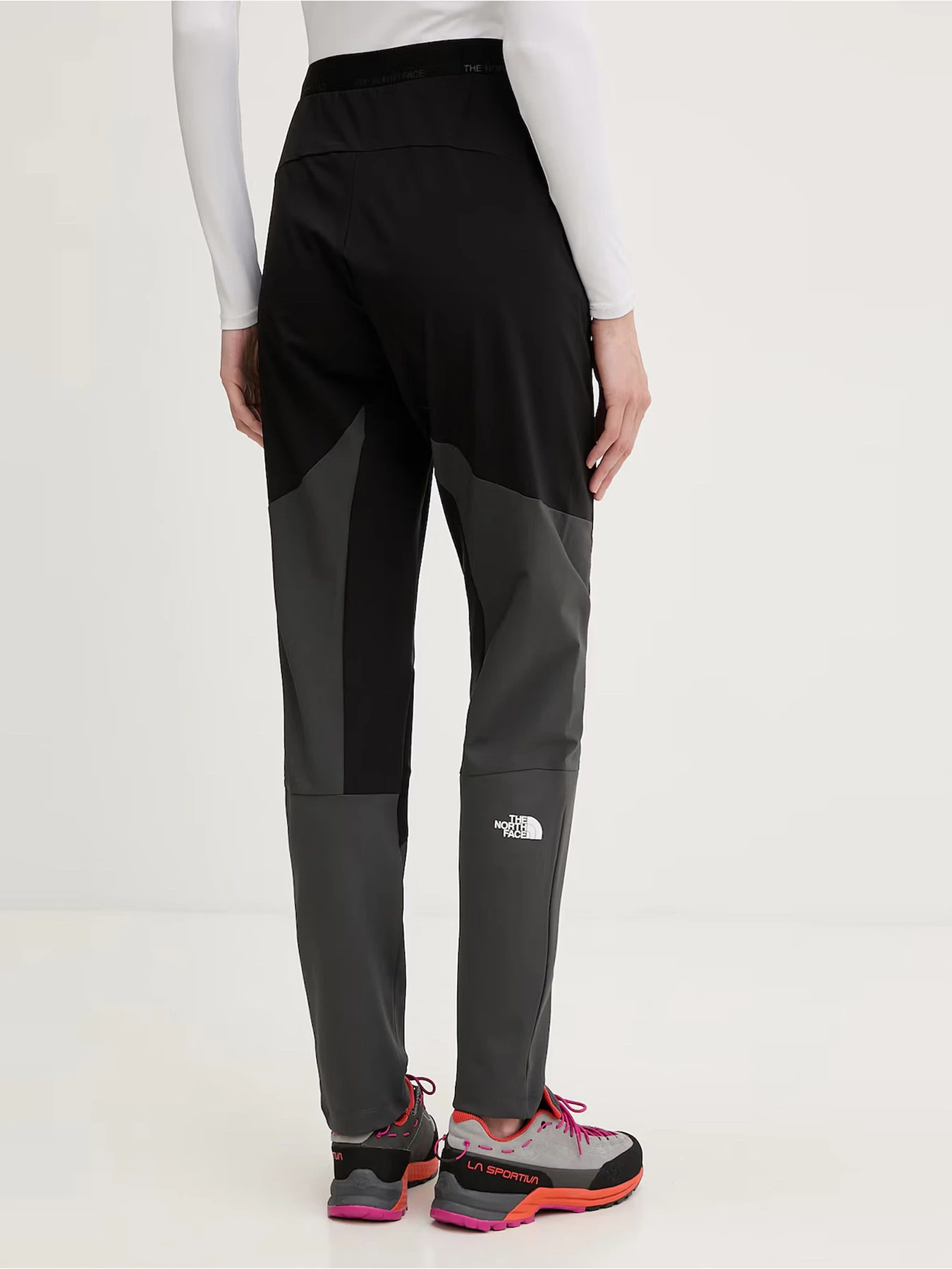Брюки The North Face модель NF0A8BT3KT01 Брюки The North Face модель NF0A8BT3KT01 Фото