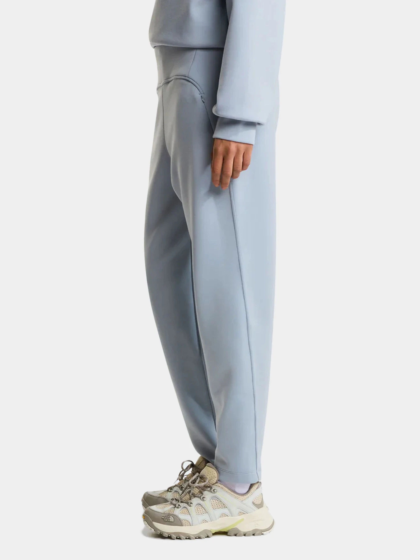 Брюки The North Face модель NF0A8ERUFM21 Брюки The North Face модель NF0A8ERUFM21 Фото