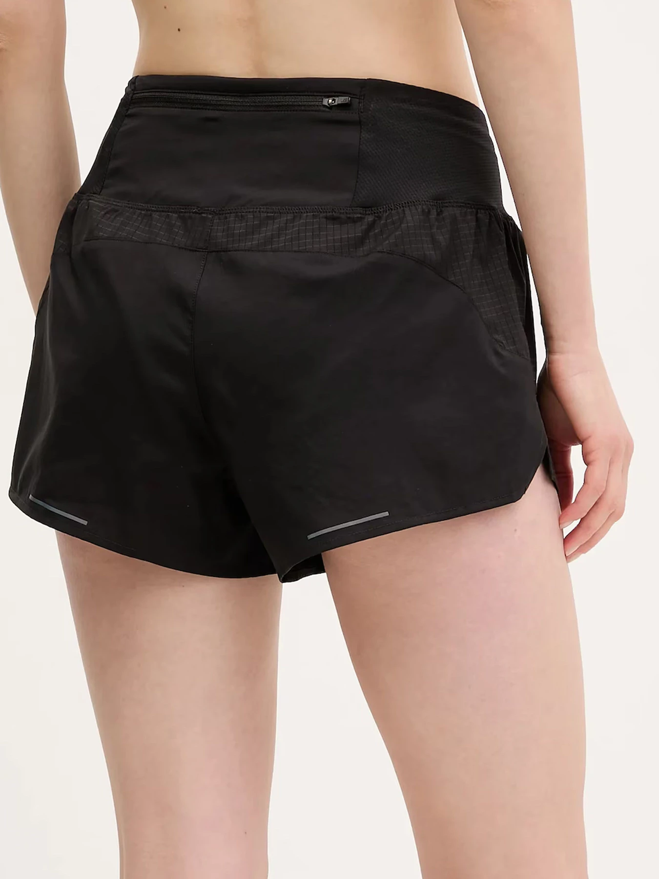 Шорты The North Face модель NF0A8BC0JK31 Шорты The North Face модель NF0A8BC0JK31 Фото