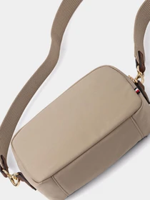 Сумки Tommy Hilfiger модель AW0AW17704-AEO Фото