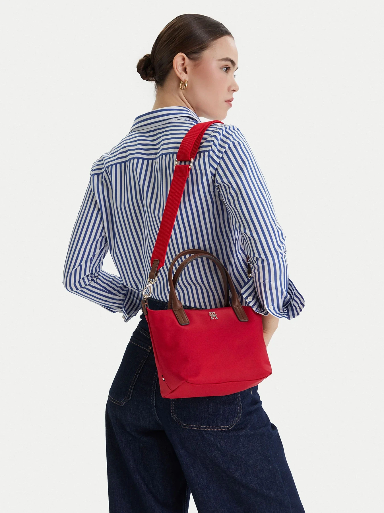 Сумки Tommy Hilfiger модель AW0AW17709-XLG Сумки Tommy Hilfiger модель AW0AW17709-XLG Фото