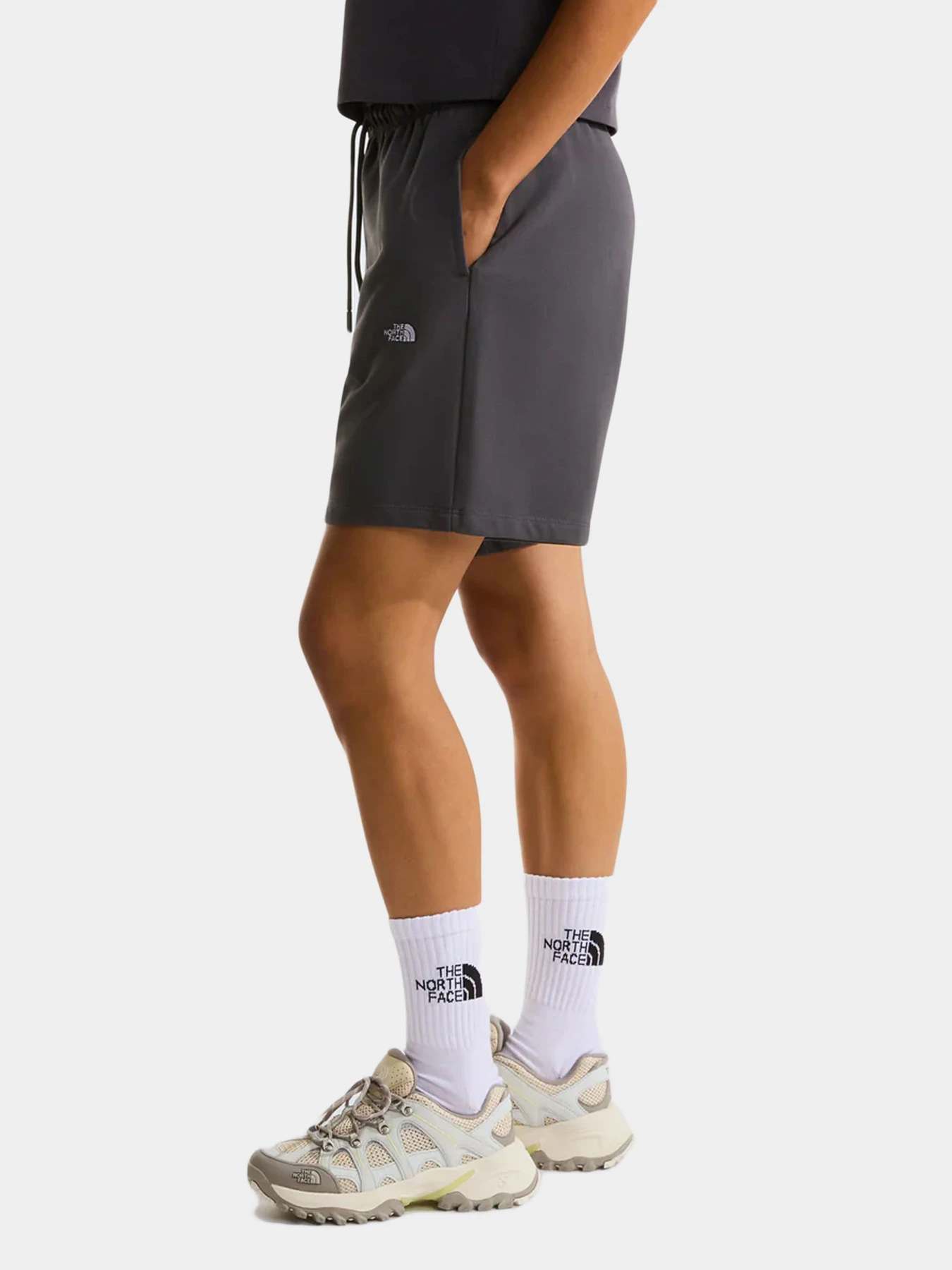 Шорты The North Face модель NF0A8GQYRHI1 Шорты The North Face модель NF0A8GQYRHI1 Фото