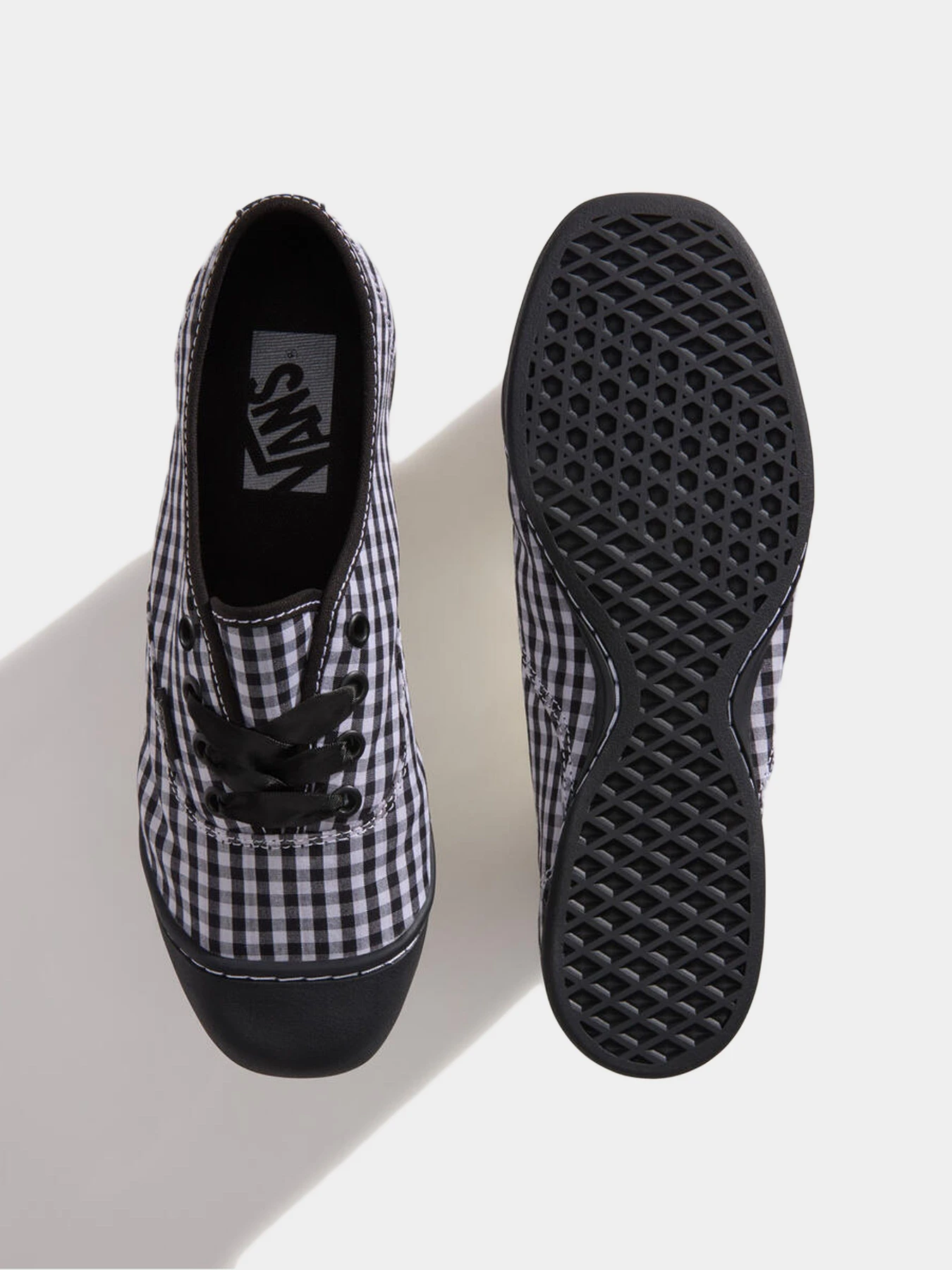 Кеды Vans модель VN000EDXBLA1 Кеды Vans модель VN000EDXBLA1 Фото