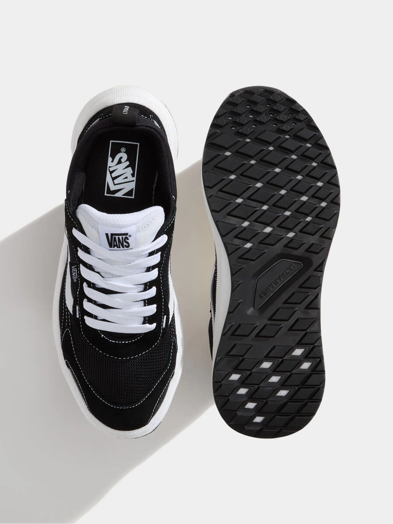 Кроссовки Vans модель VN000EJ8BA21 Фото