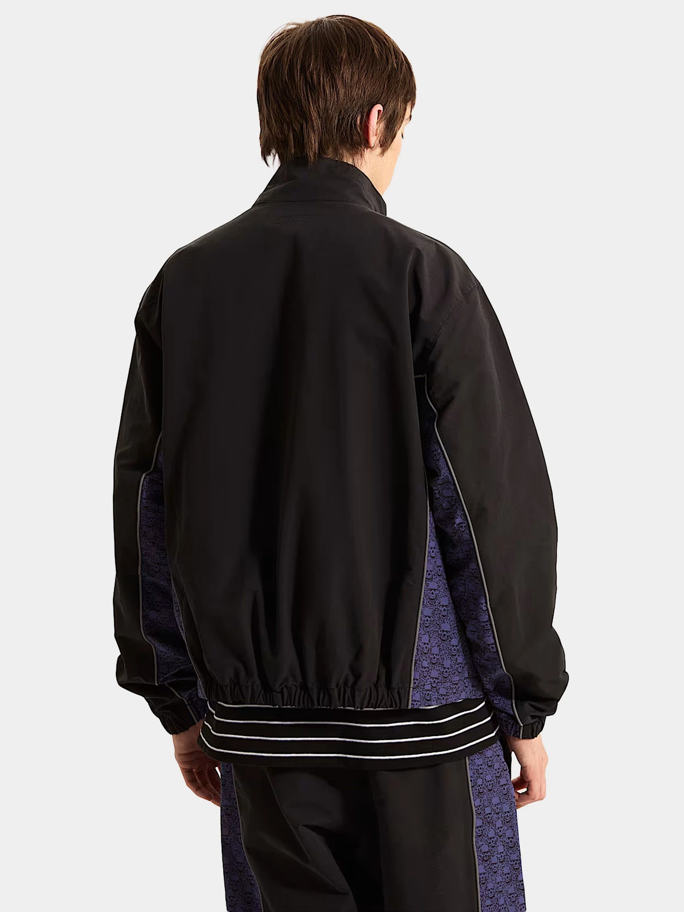 Худи и свитшоты Vans модель VN000S14BLK1 Худи и свитшоты Vans модель VN000S14BLK1 Фото