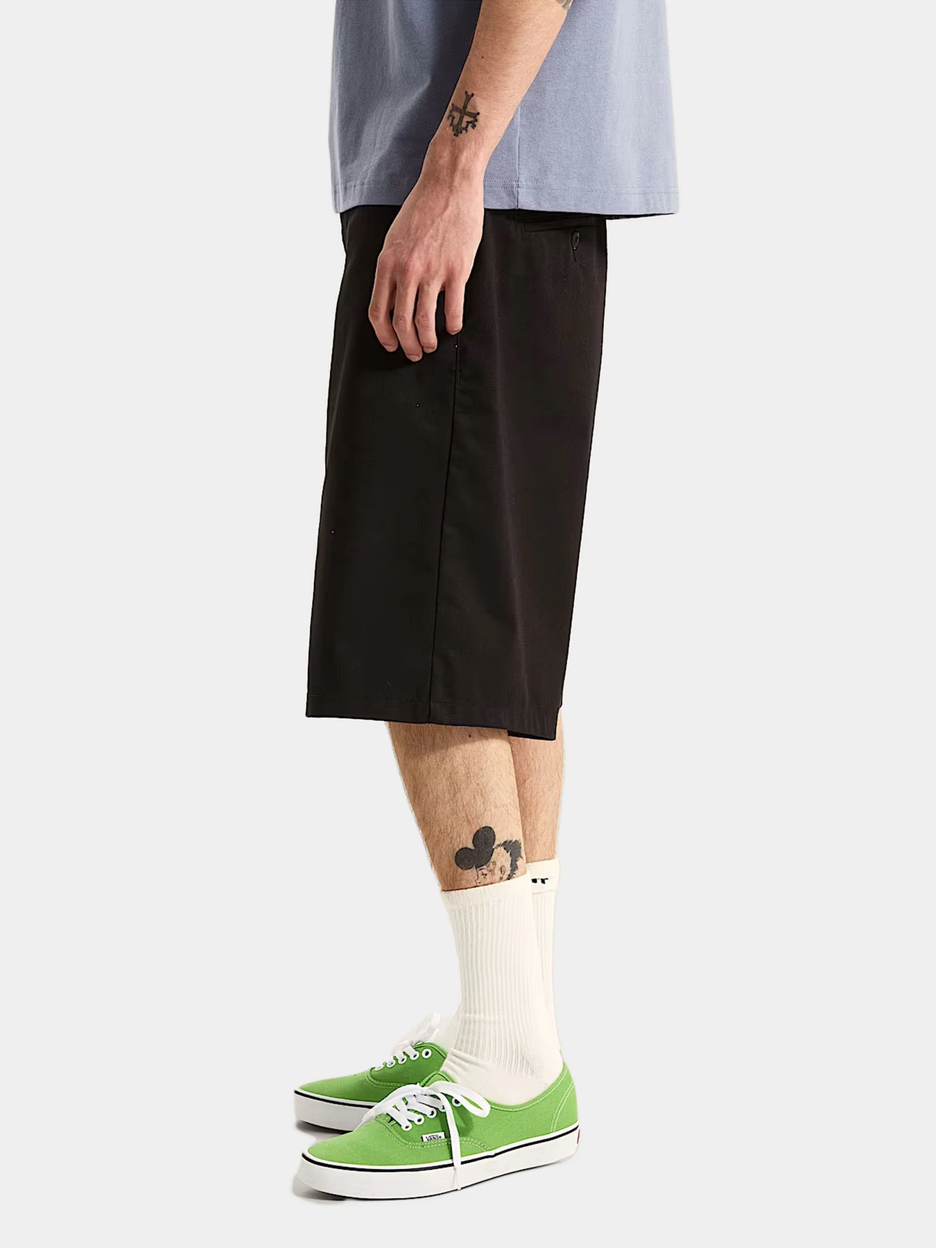 Шорты Vans модель VN000TCWBLK1 Шорты Vans модель VN000TCWBLK1 Фото